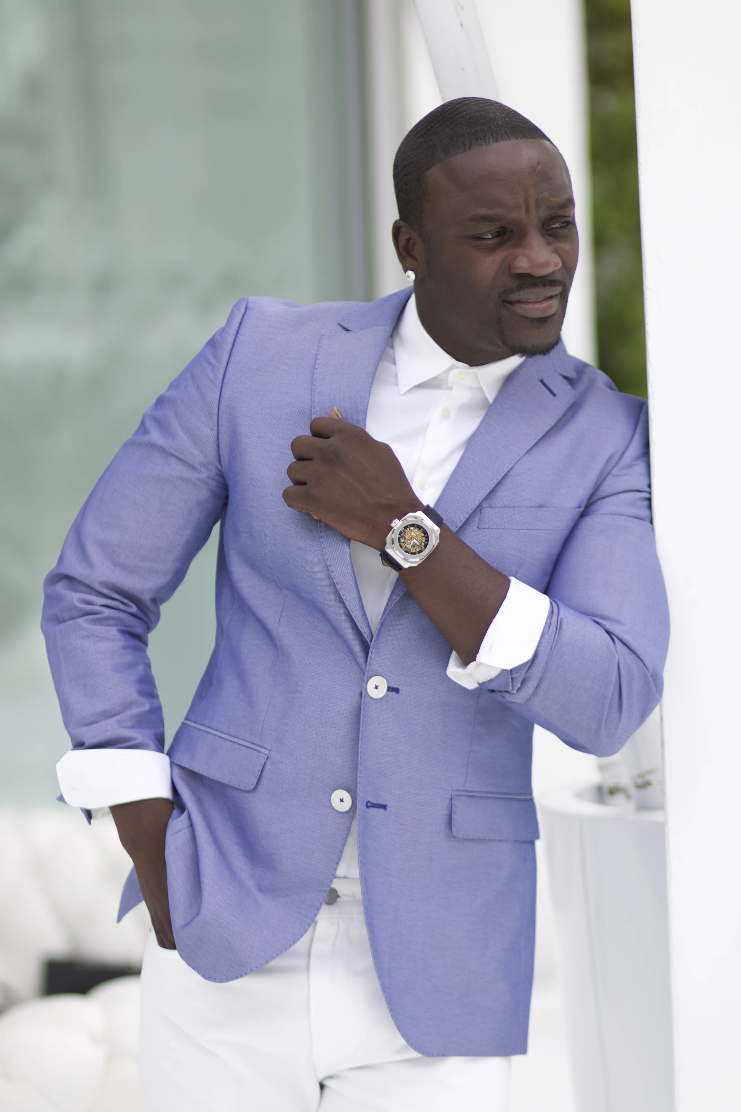 AKON + RATEL GENEVE