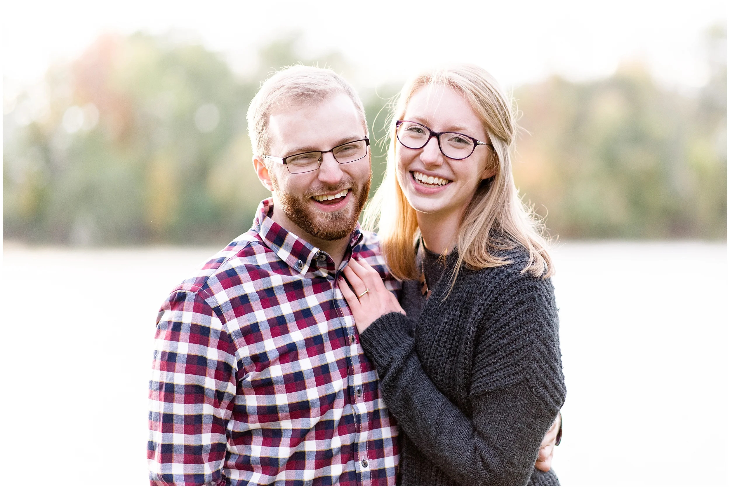 Weddings_by_Raisa_Photography_Grand_Rapids_October_Fall_Engagement_Milwaukee_Wisconsin_Photographer_0025.jpg