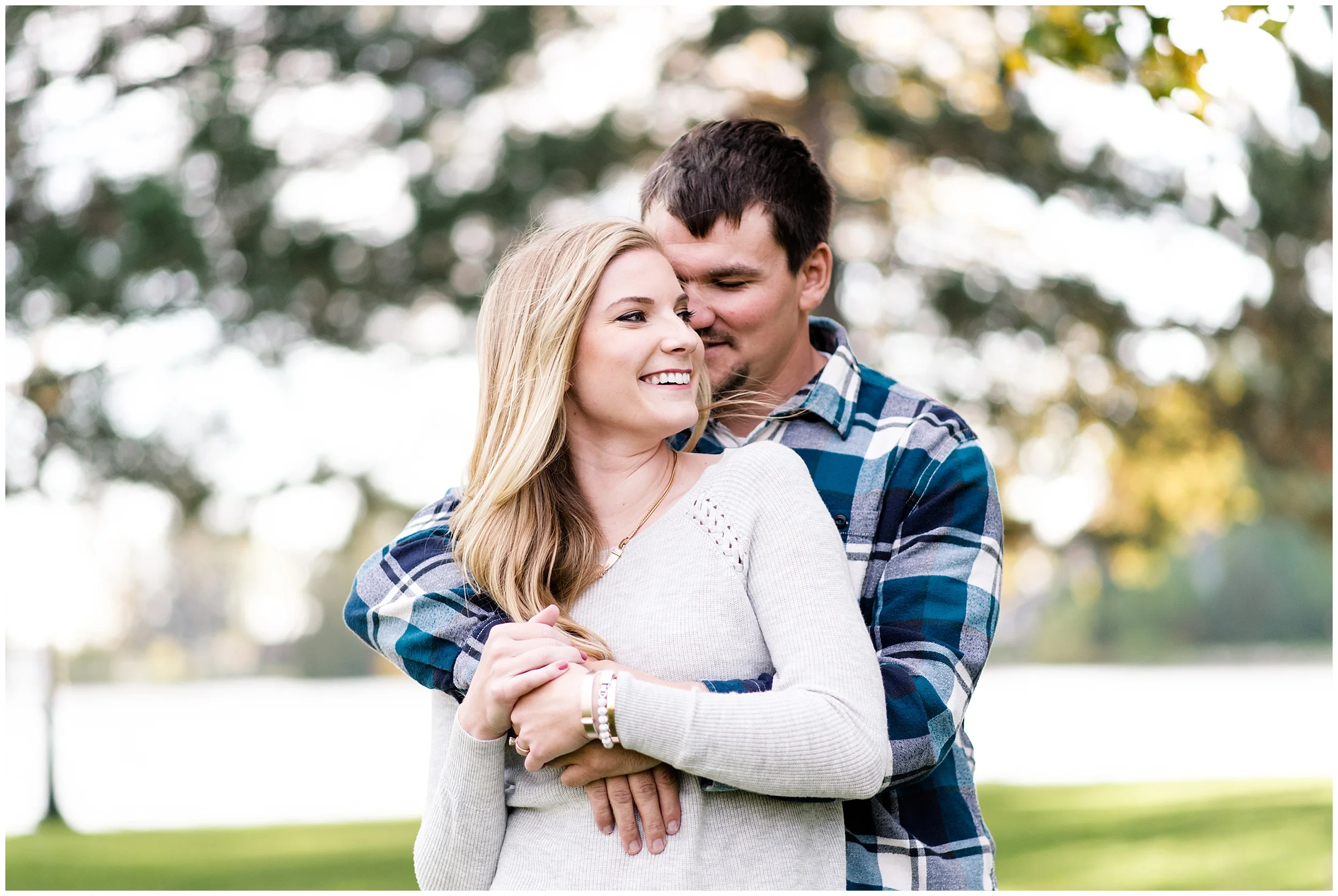 Weddings_by_Raisa_Photography_Cadillac_Michigan_October_Fall_Engagement_Milwaukee_Wisconsin_Photographer_0004.jpg