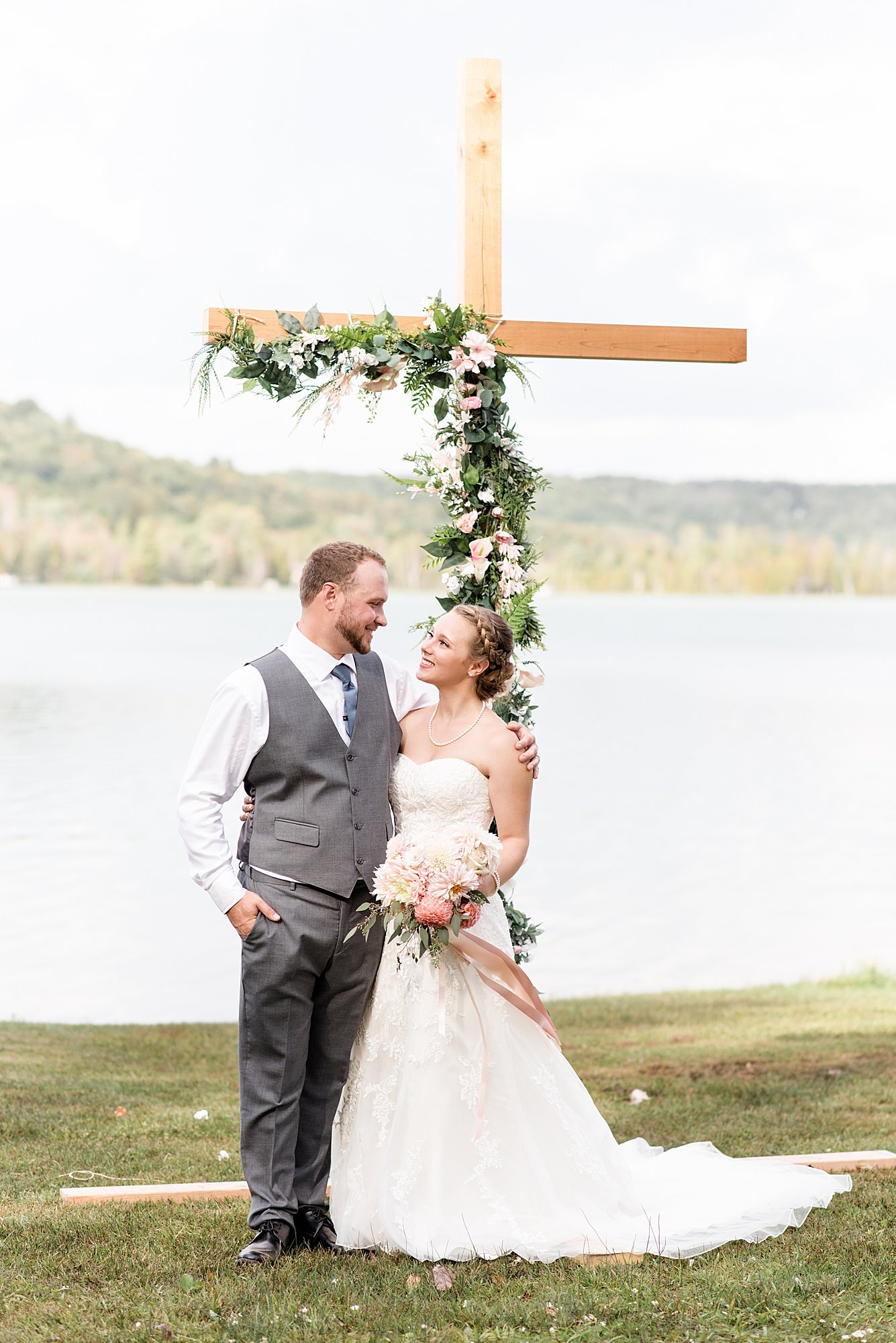 emily-chance-hayes-michigan-wedding-photography_0100.jpg