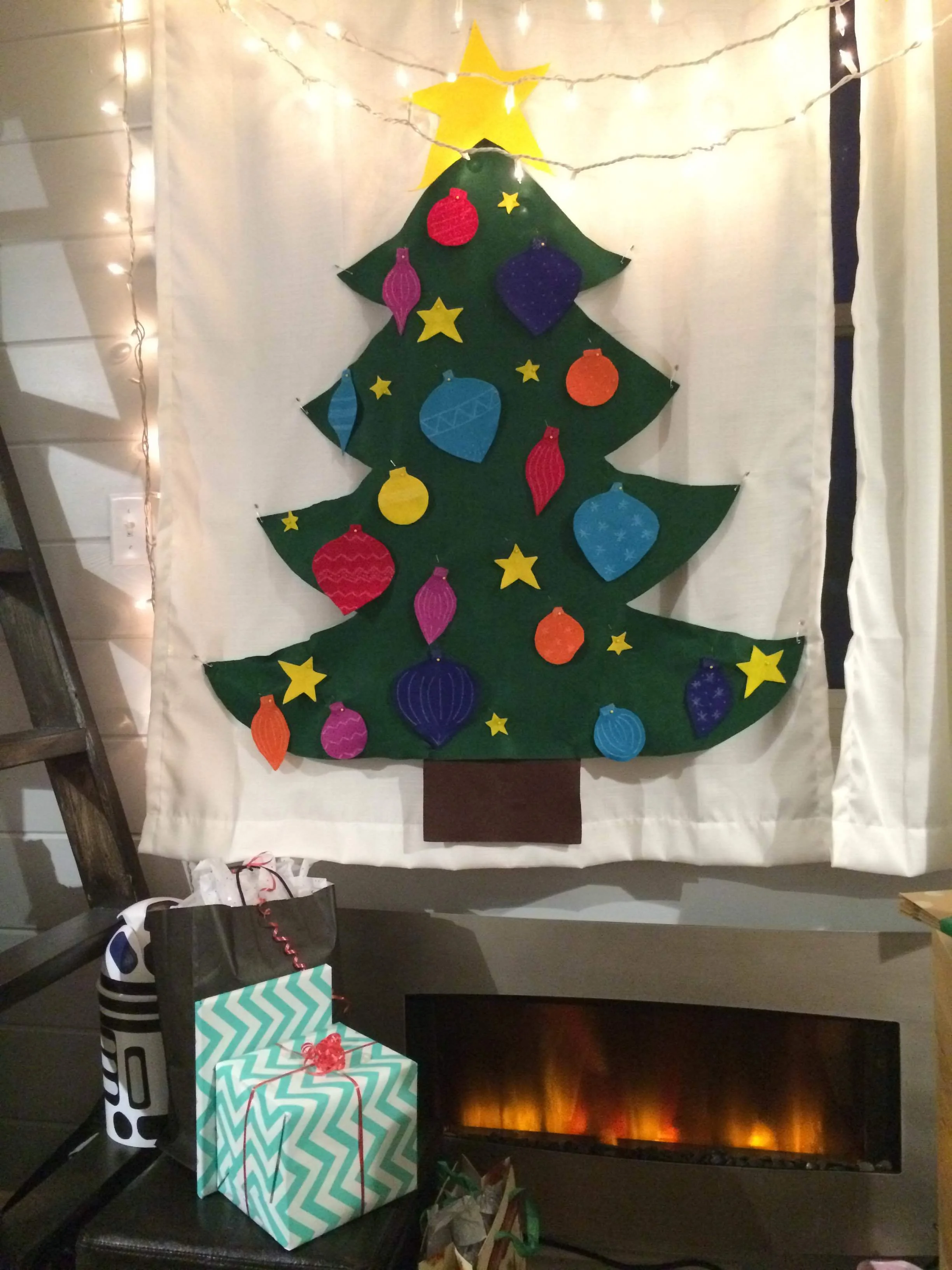 Tiny House Christmas Tree (Felt Tree Tutorial)