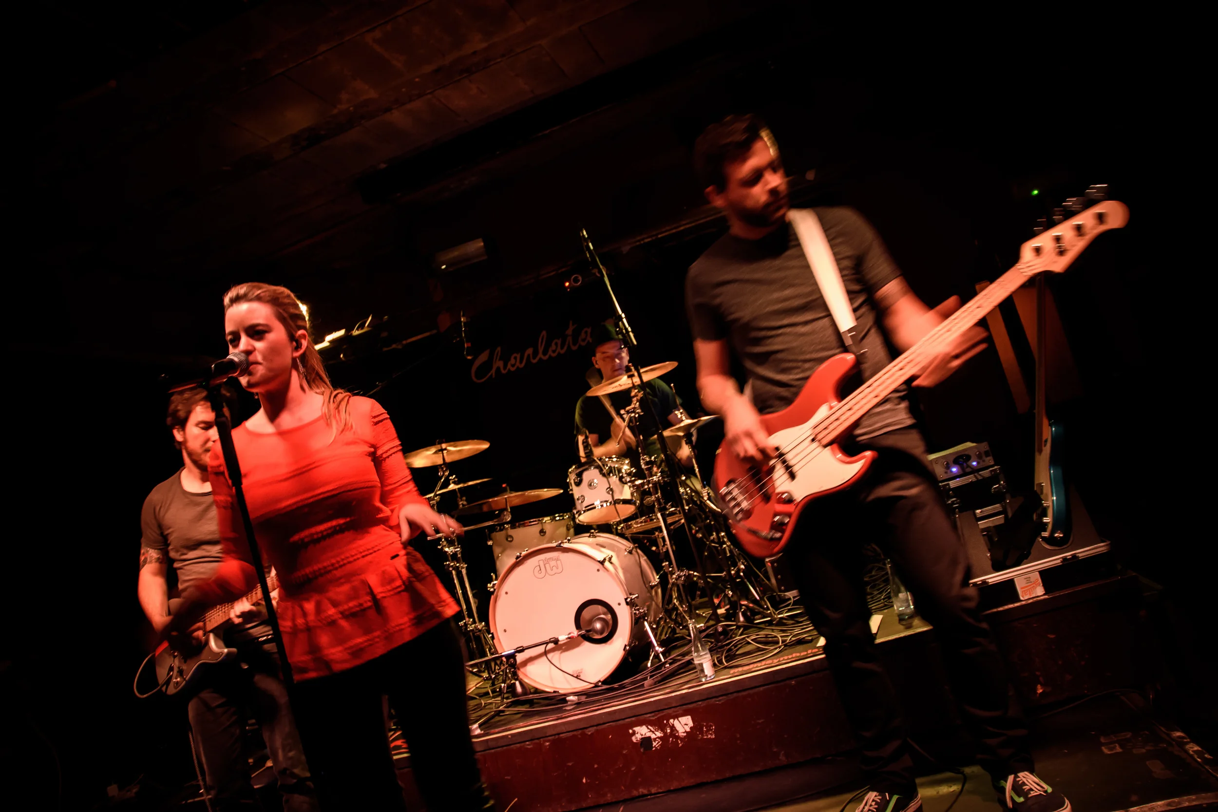 Viewfinder-Uncle-Phil-speelt-in-Charlatan-Gent-funk-disco-soul-band-Ruisbroek-allen46.jpg