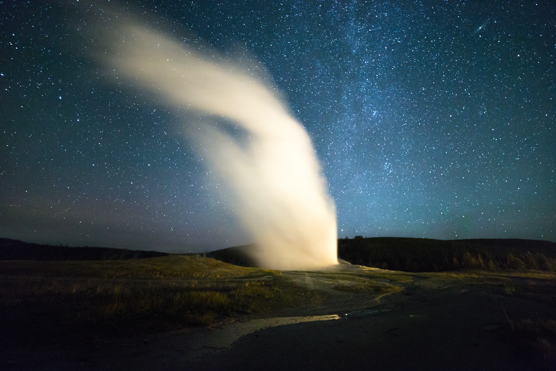 f/2.8, ISO 3200, 25", Old Faithful, Yellowstone National Park, 7/3/16, 1:00am.