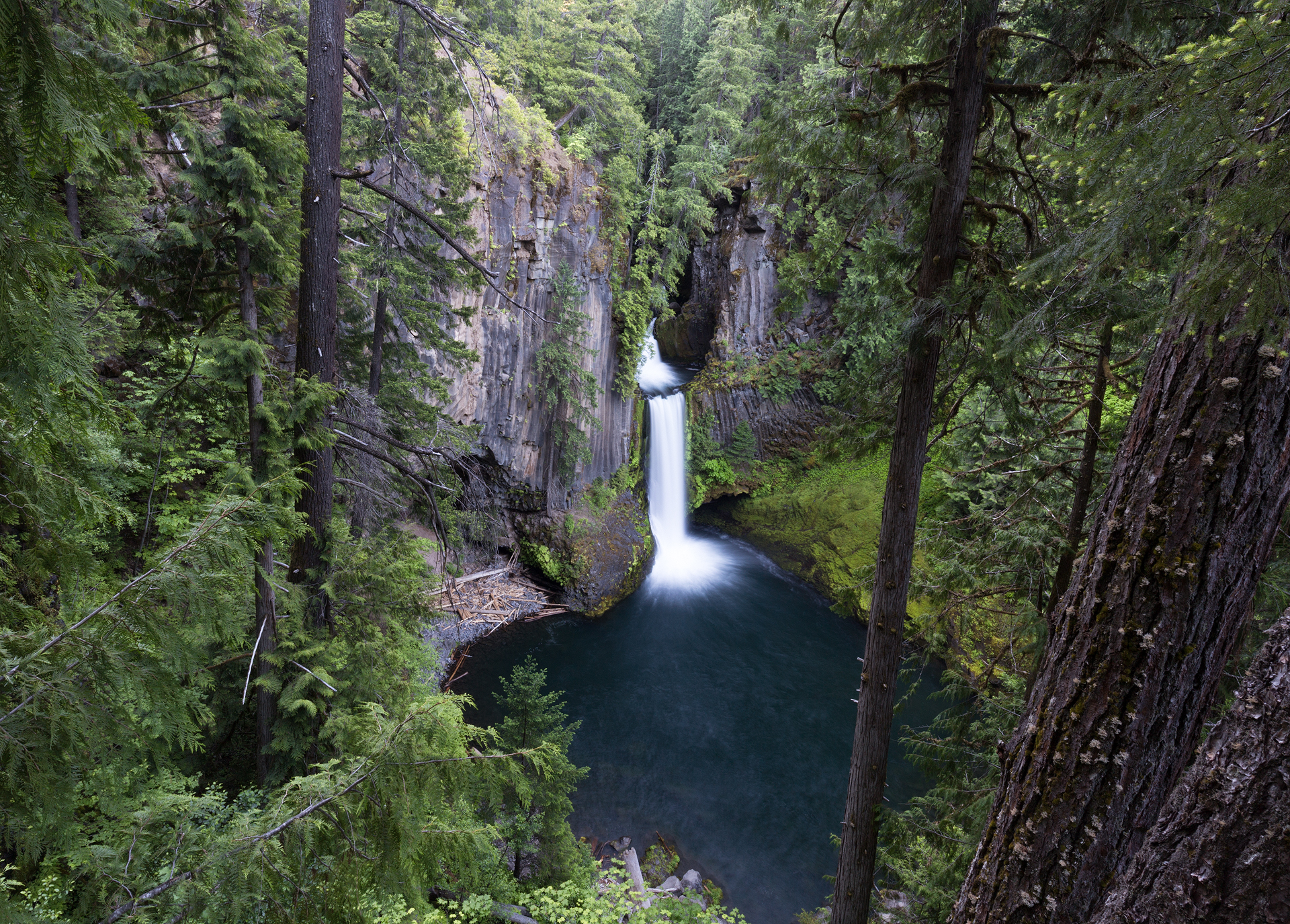 Exploring Oregon's Waterfalls