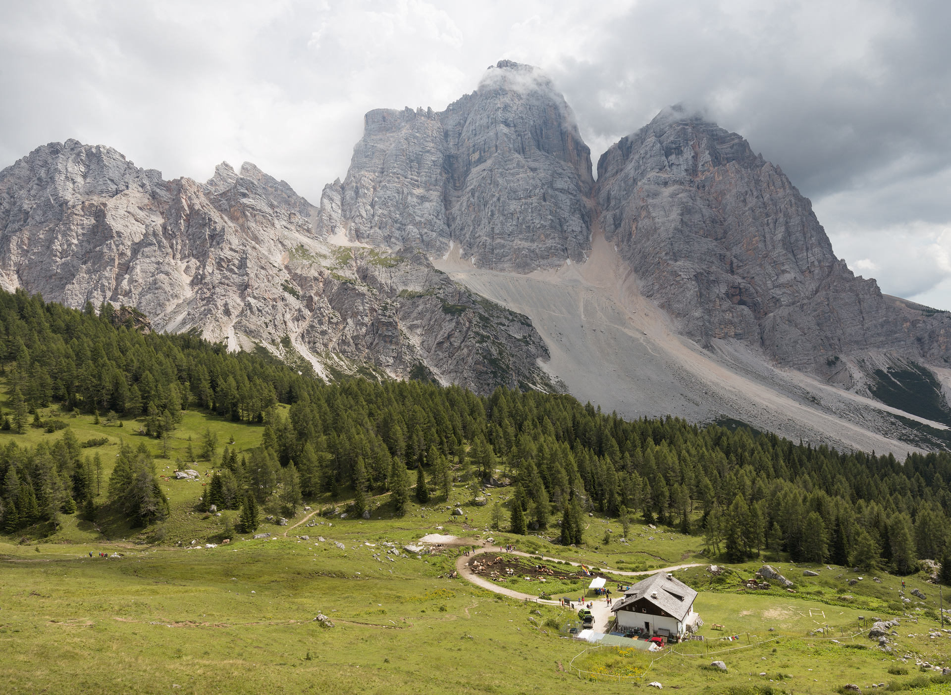 Rifugio Città di Fiume under the Pelmo