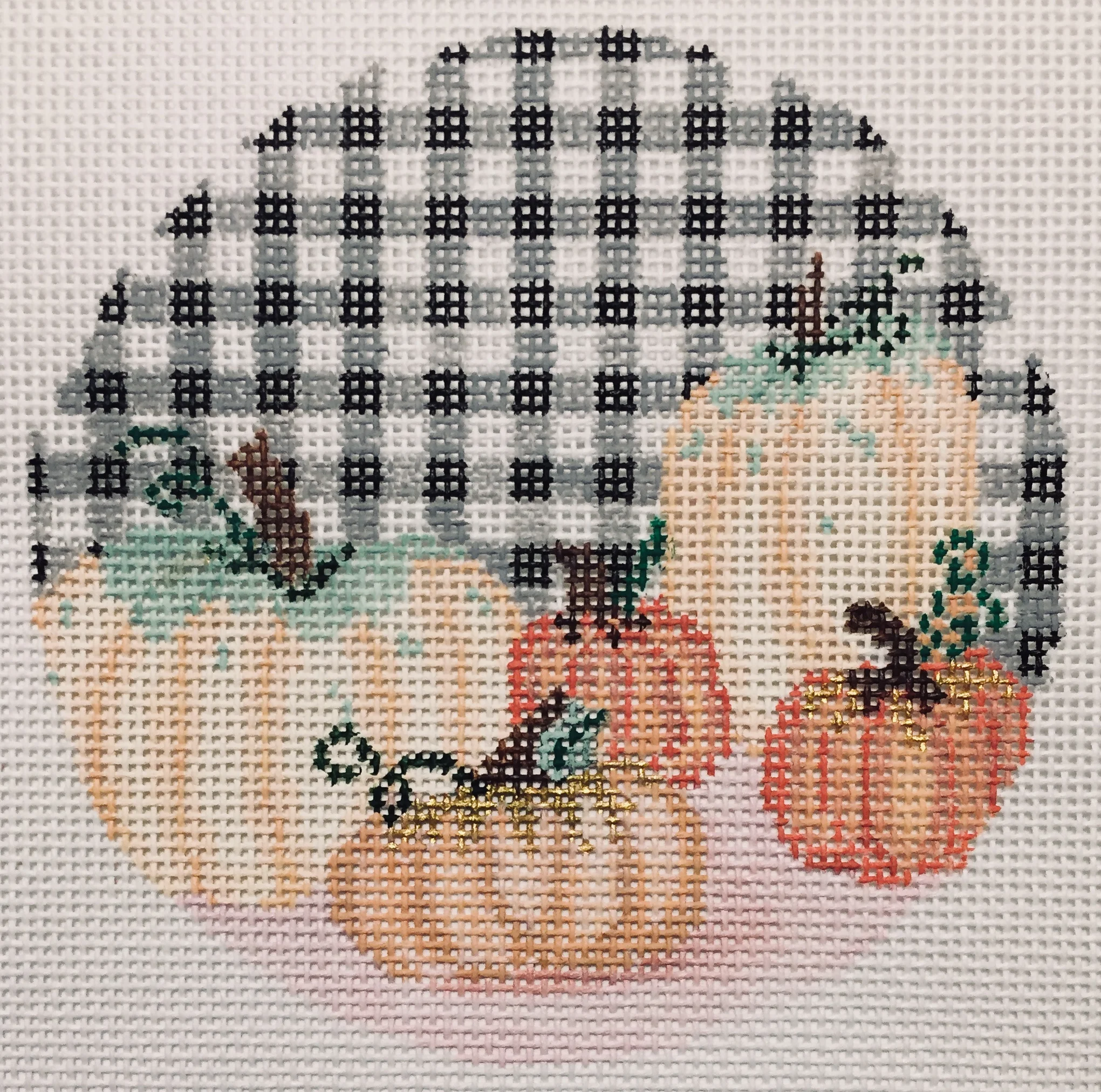 Pumpkins & Gingham 18J 4” round on 18 mesh