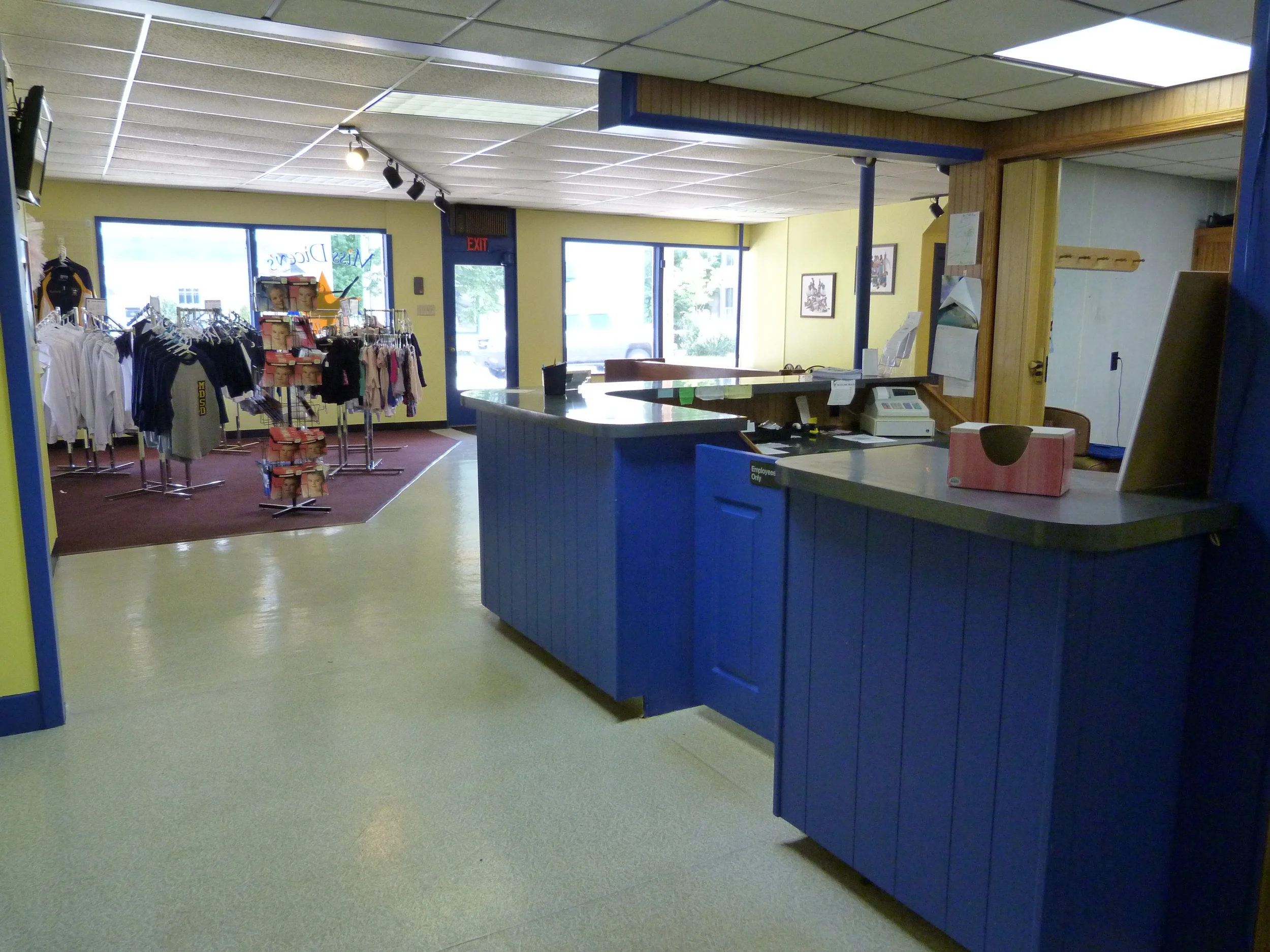 Front lobby and retail space