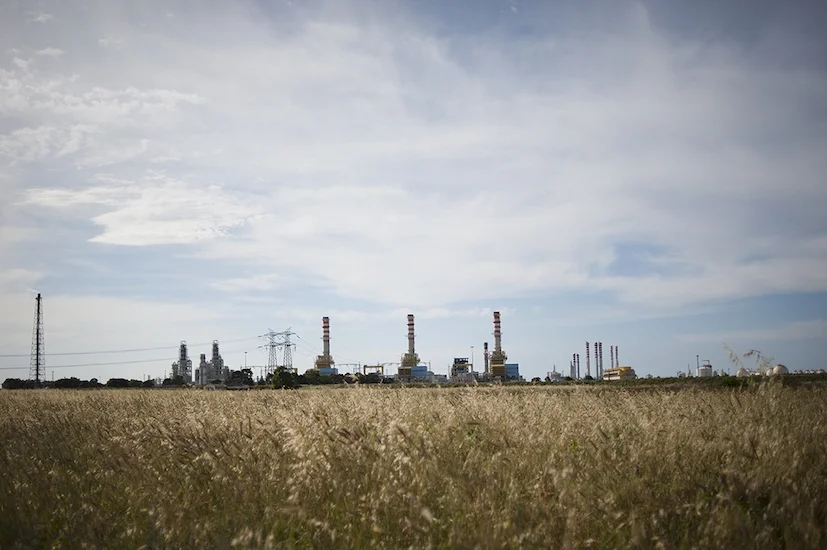 Veduta del polo petrolchimico.