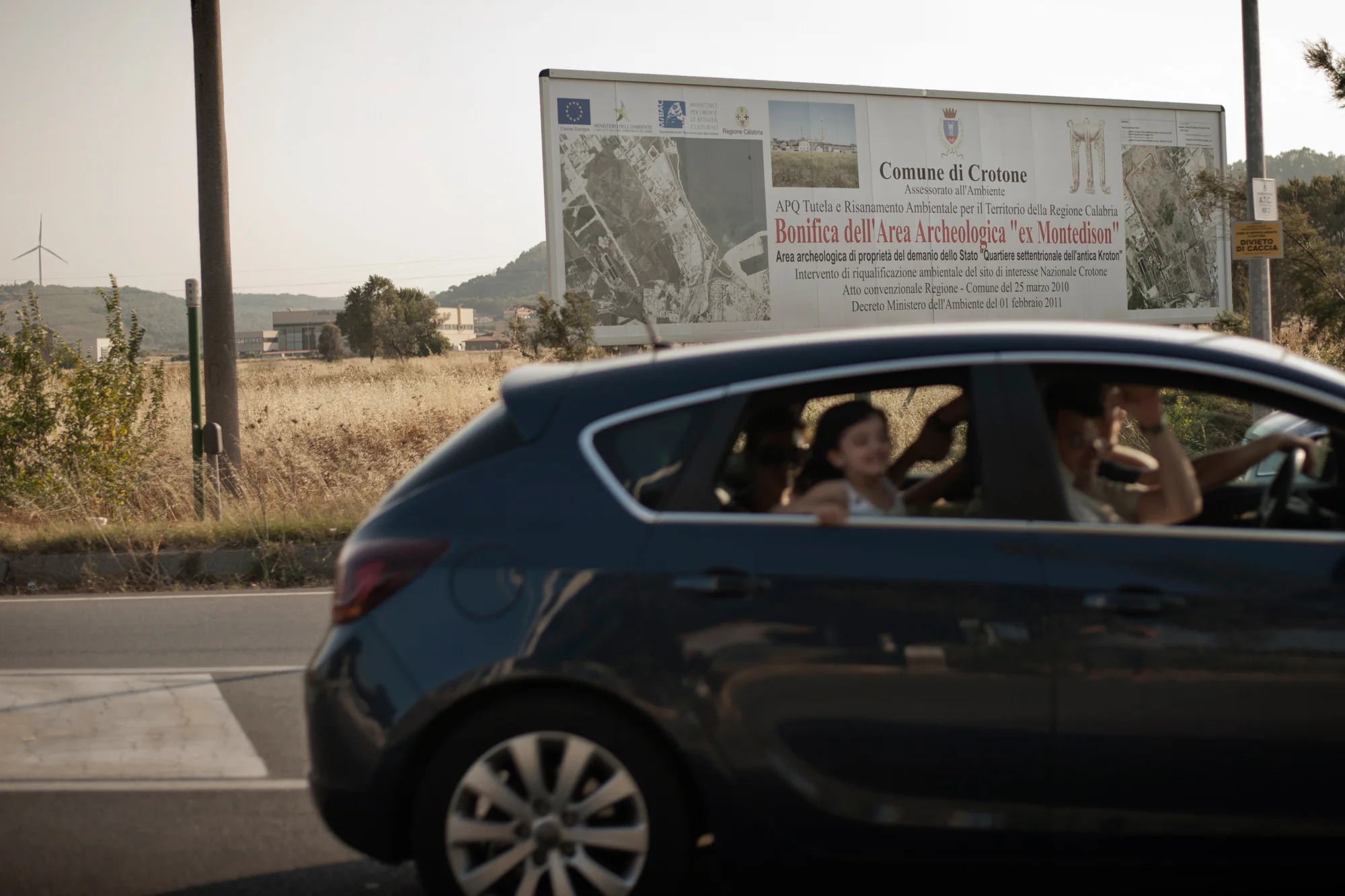 Italia. Crotone 2013: La bonifica dell'area archeologica dell'antica Kroton, adiacente alle fabbriche, che permetterebbe l'inizio degli scavi è stata assegnata nel maggio 2011. Ad oggi i lavori non sono ancora iniziati.