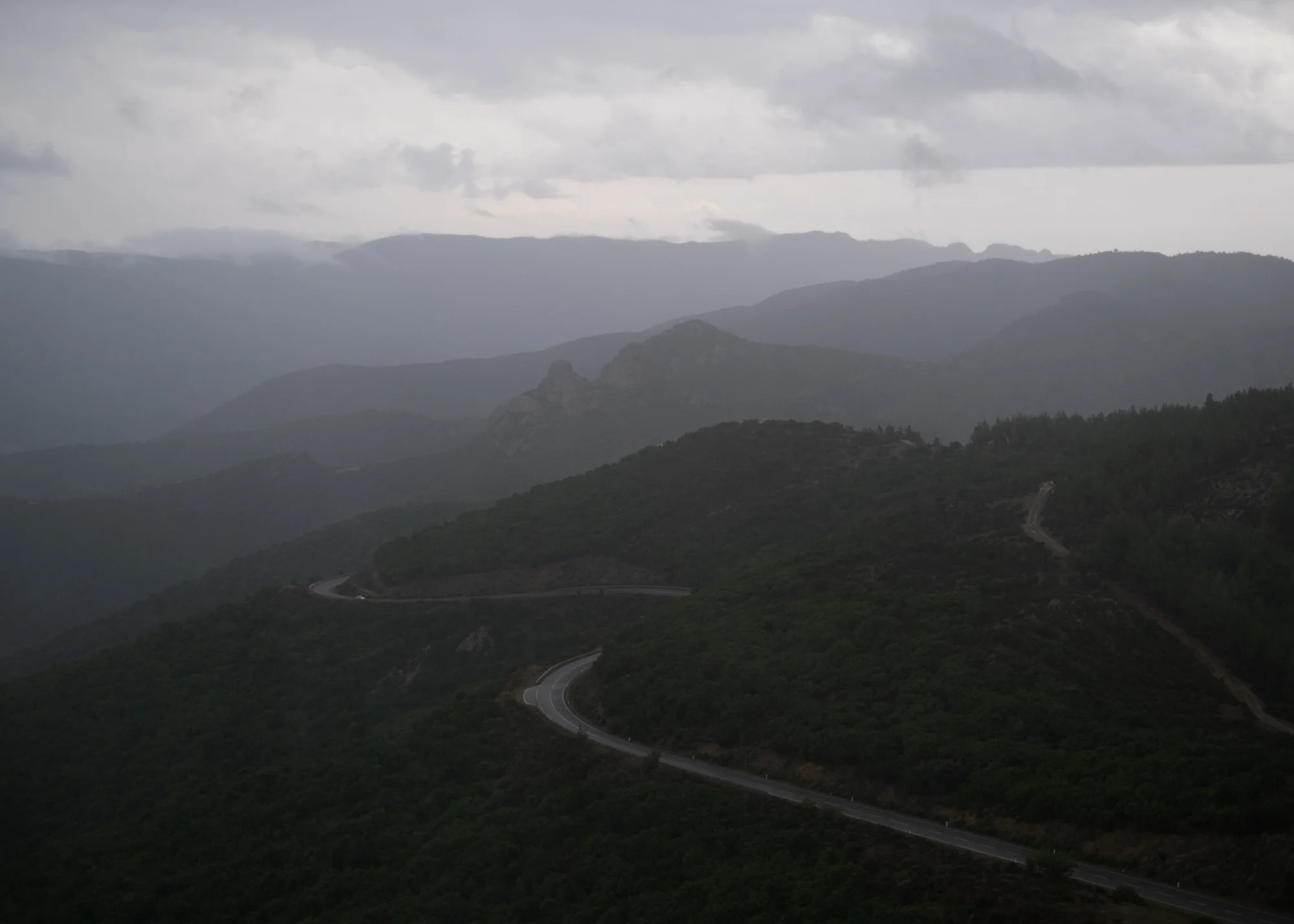 Vista sulla strada Militare di Perdasdefogu, poligono a terra.