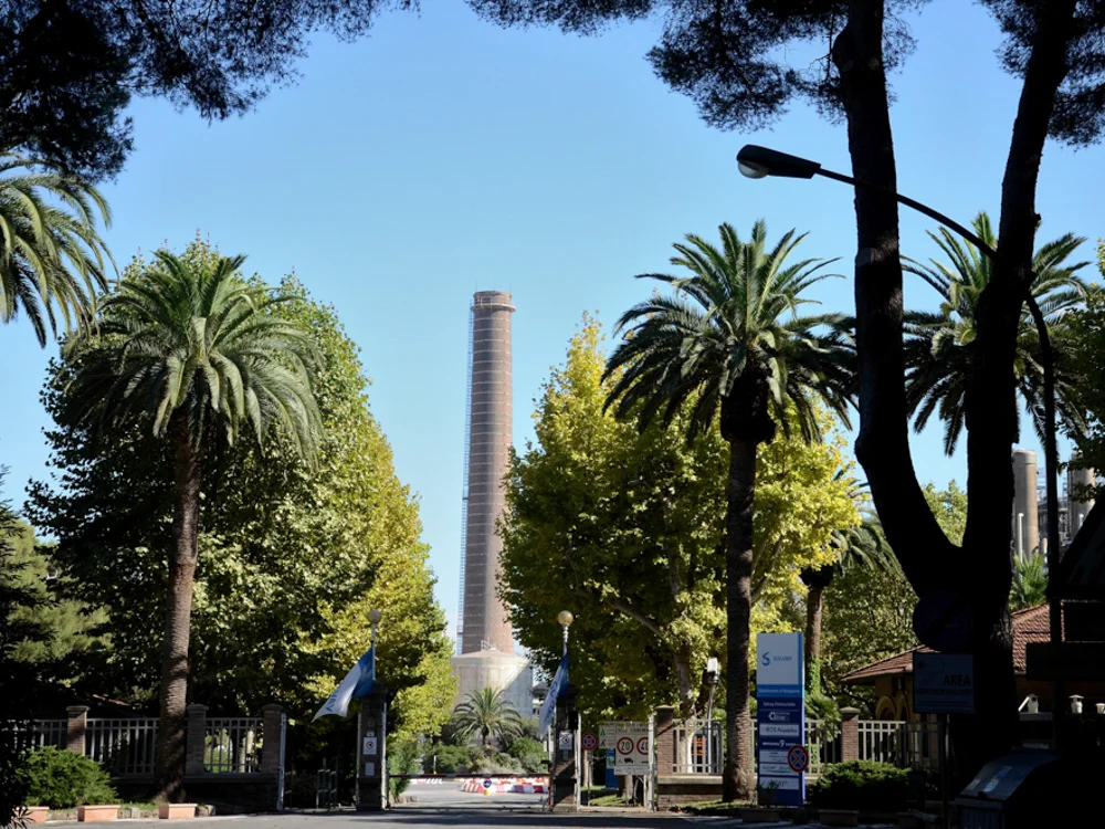 Villaggio Solvay, costruito intorno al perimetro d’ingresso dello Stabilimento Solvay, Rosignano Solvay, 2015