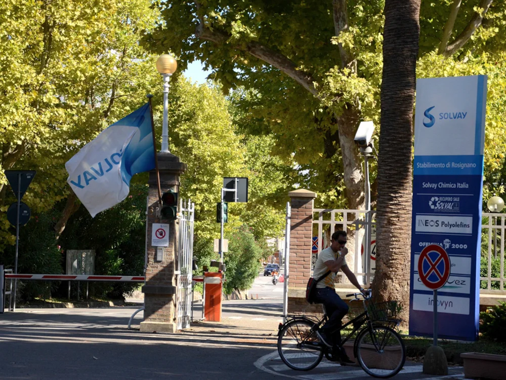 Villaggio Solvay, ingresso dello Stabilimento Solvay, Rosignano Solvay, 2015