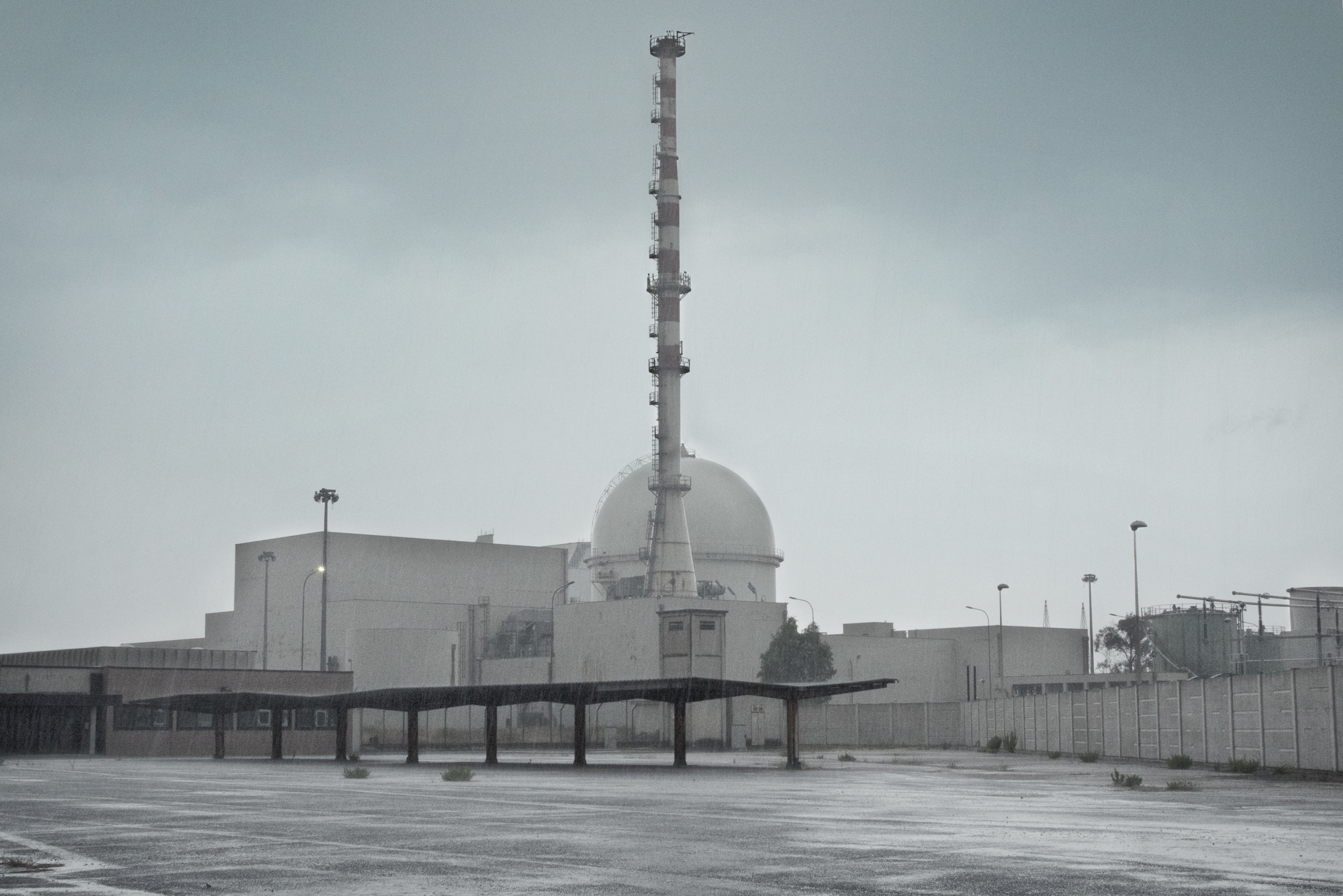  Copula del reattore nucleare a nebbia CIRENE, Borgo Sabotino (LT),  Il CISE REatttore nucleare a NEbbia è un progetto di reattore nucleare completamente sviluppato in Italia.&nbsp; Un primo prototipo, basato sull’uso di uranio naturale come combusti