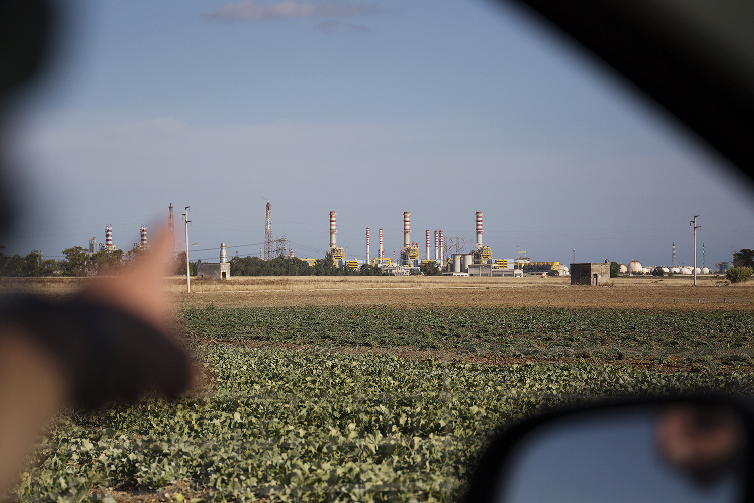  Polo petrolchimico di Brindisi. L’area industriale di Brindisi è stata inserita nell'elenco dei SIN, siti d'interesse nazionale. 
Brindisi, Settembre 2017. © Giuseppe Laera 