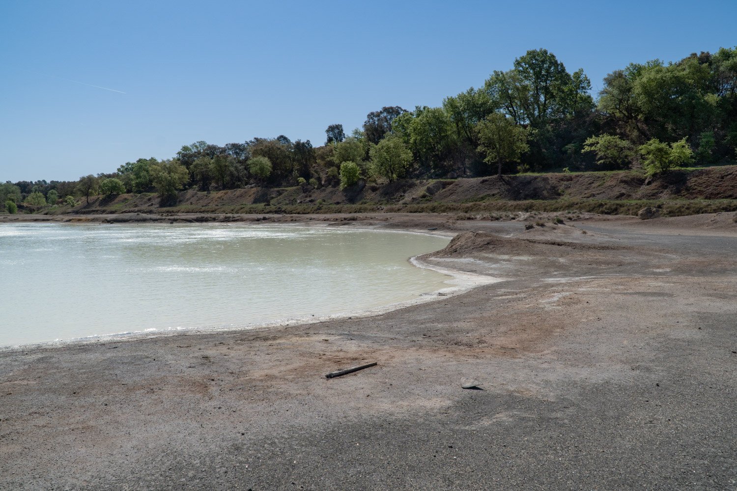  L’attuale Riserva Naturale della Solfatara nell’antichità portava il nome di Albunea per il tipico colore bianco dell’acqua dei laghi di origine sulfurea. Pomezia (Roma) 2023. 