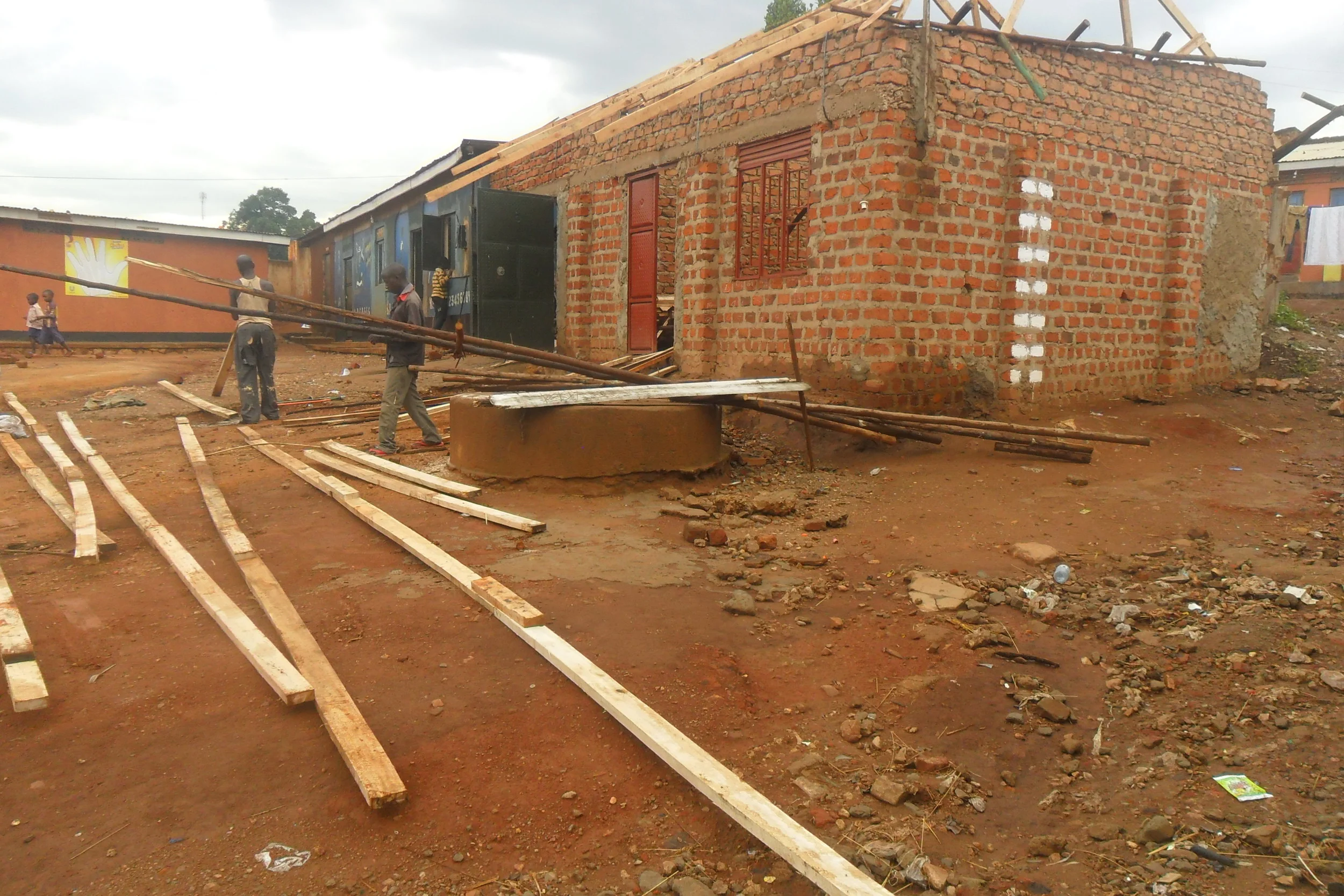 picture showing new timber on top of the building.jpg