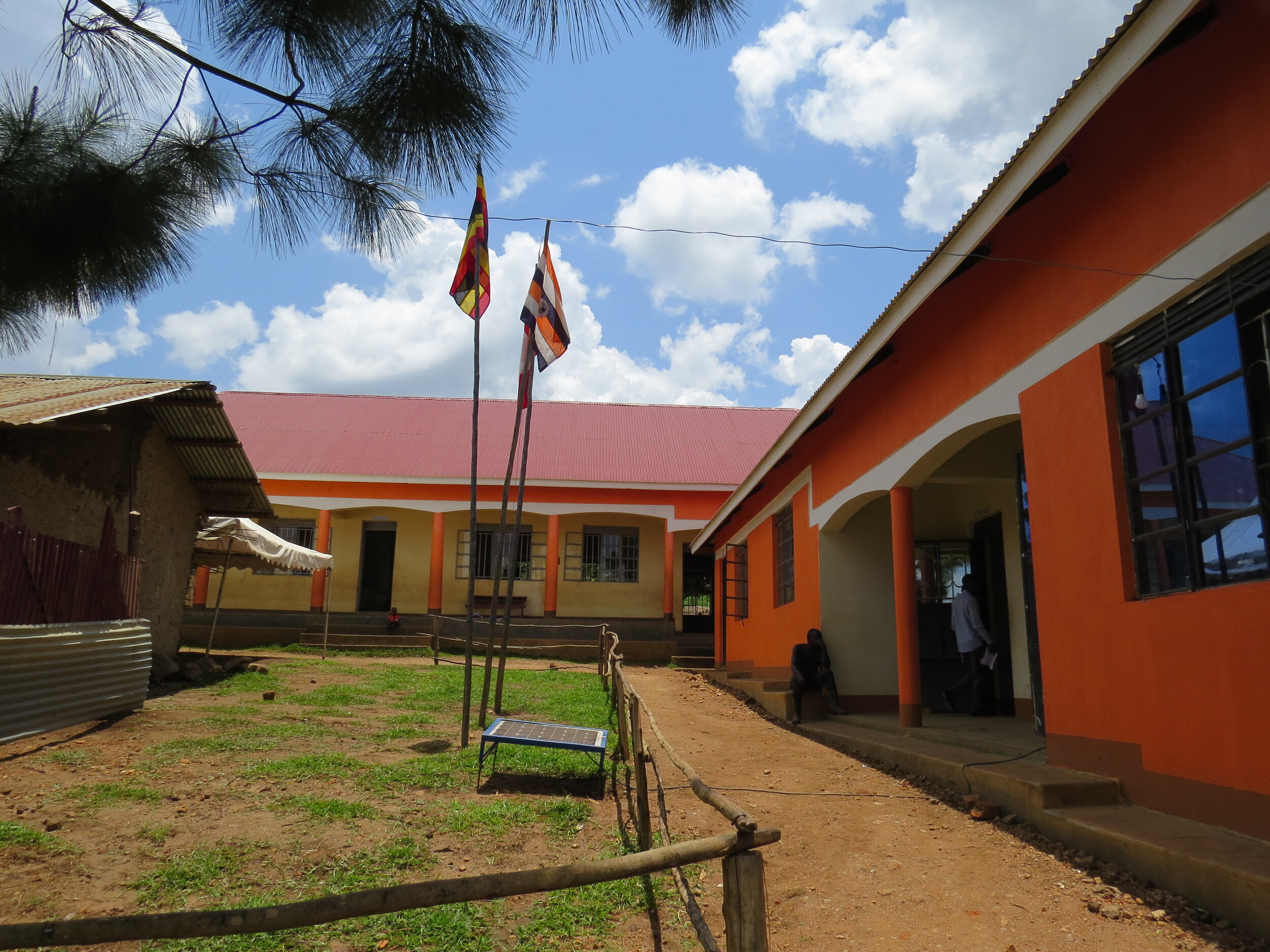 Right:Office block; Middle:Classrooms; Left:Old building