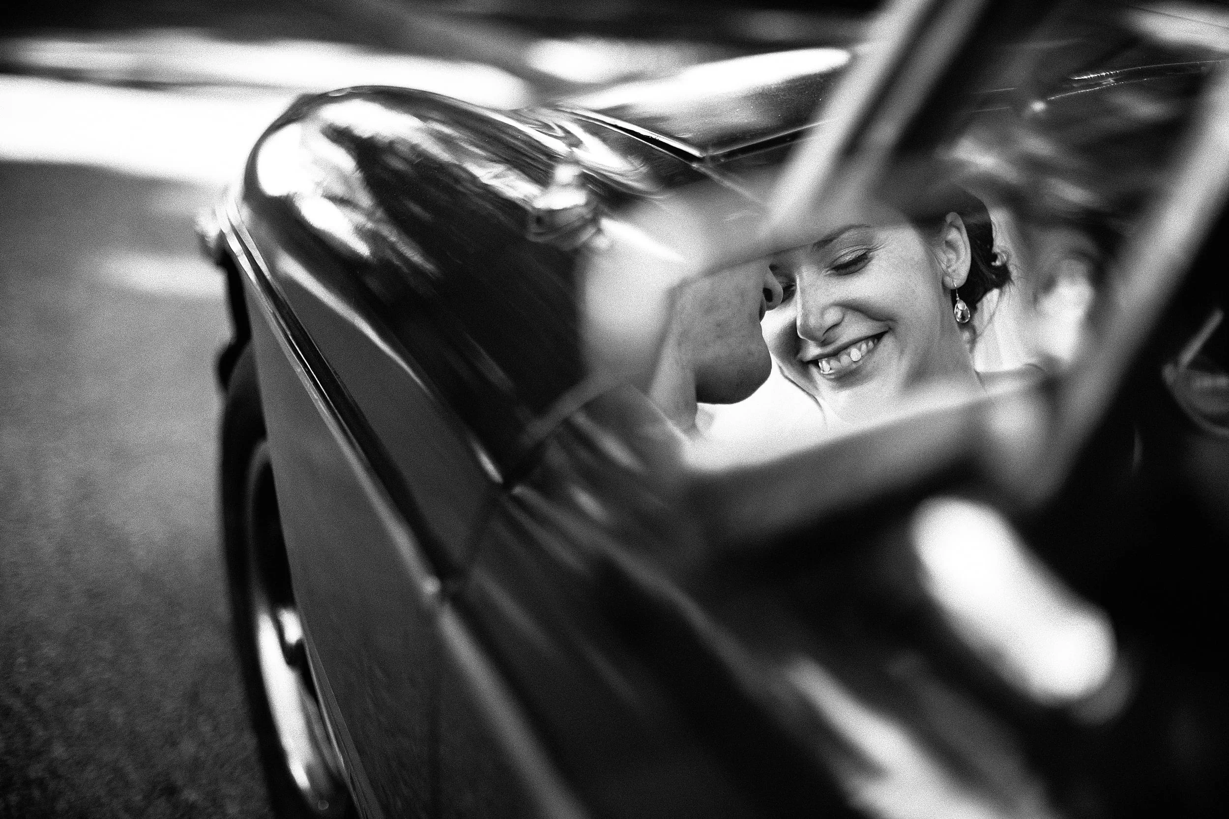 reflection of a couple kissing in perth