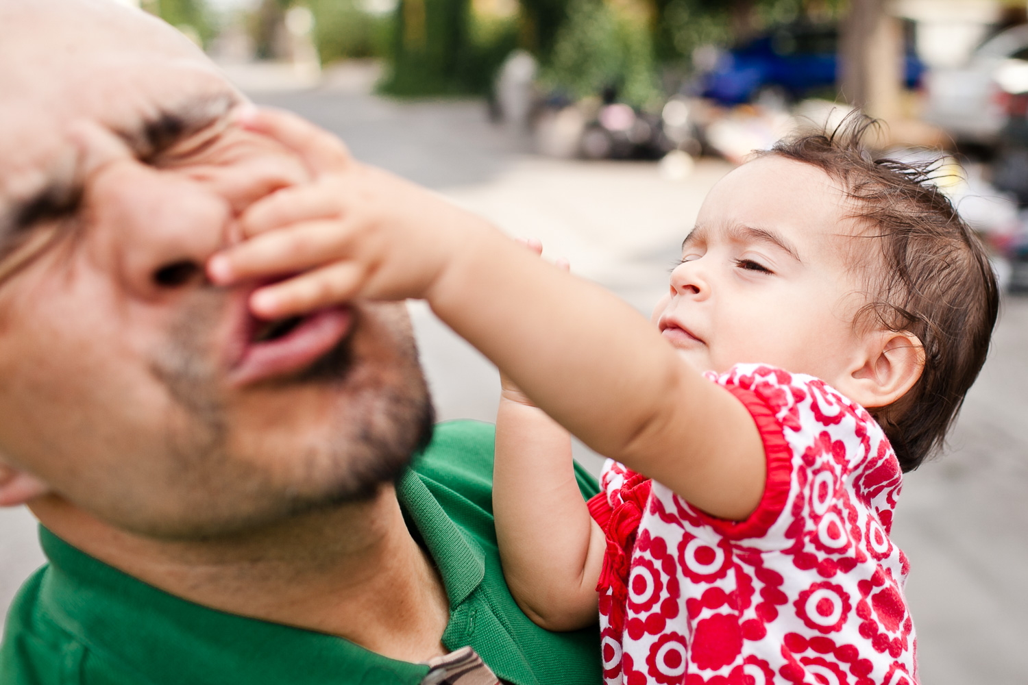 a photo of a dad and his 4 year old daughter (Copy)