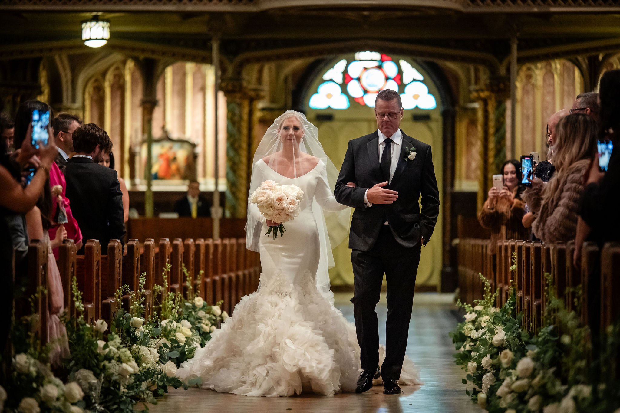 photograph from a wedding ceremony in ottawa's Notre dame basilica 