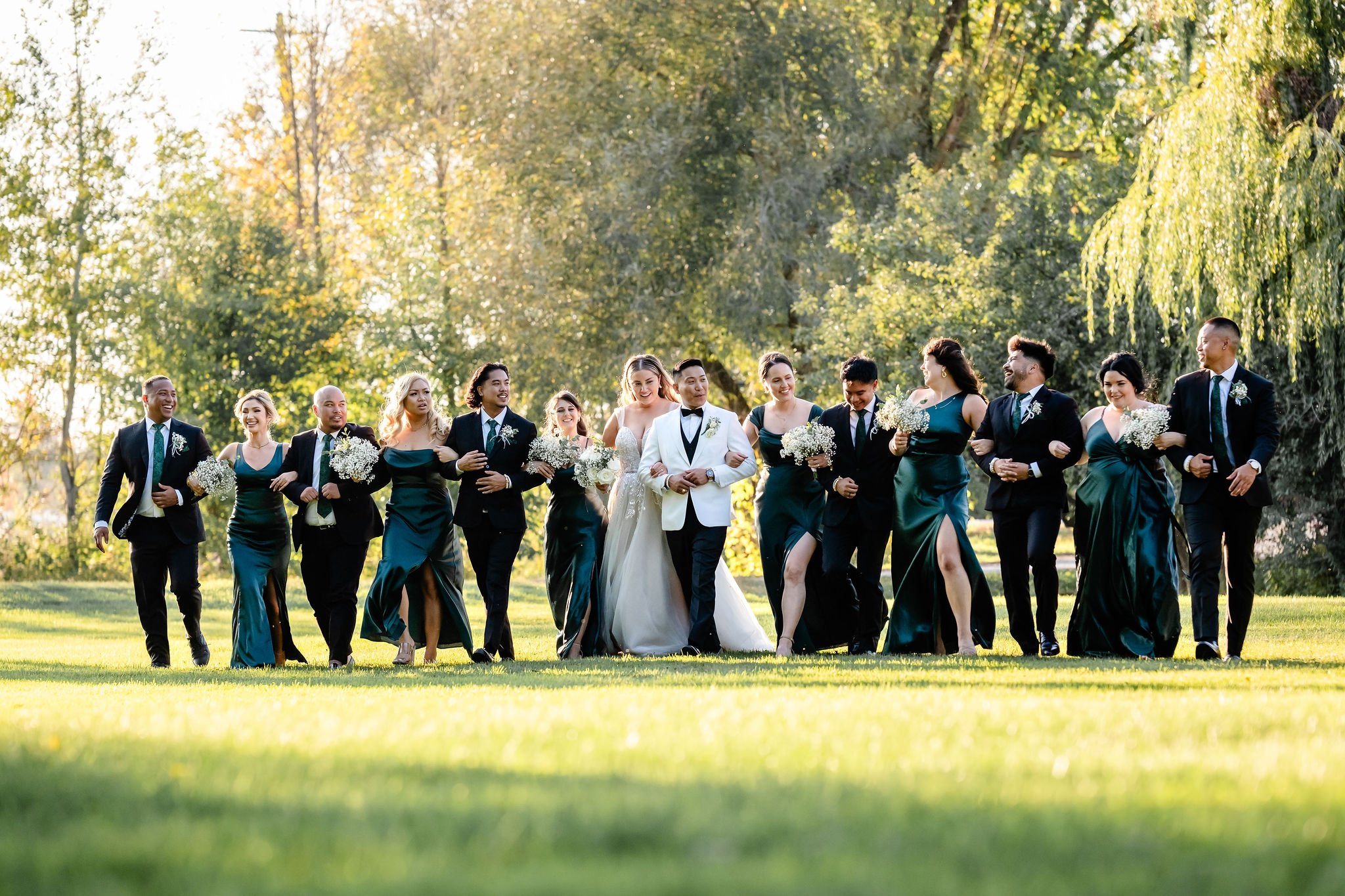 wedding party photograph at stonefields estate