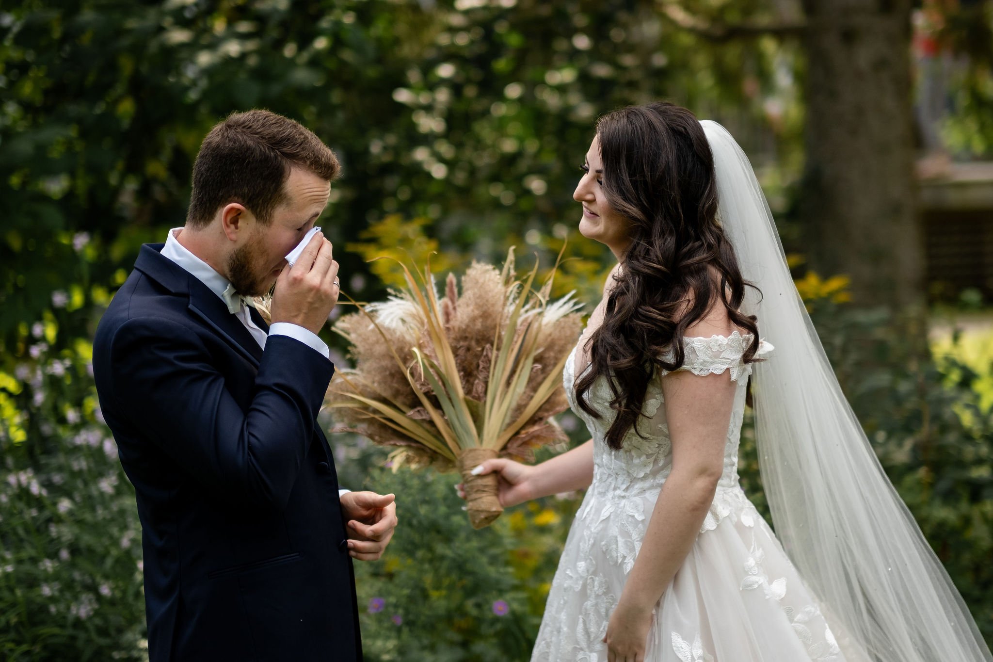 first look at a Strathmere wedding