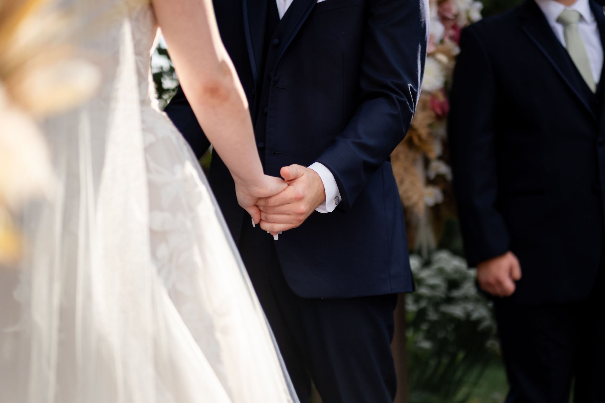 photograph of a wedding ceremony at the lodge at strathmere in ottawa