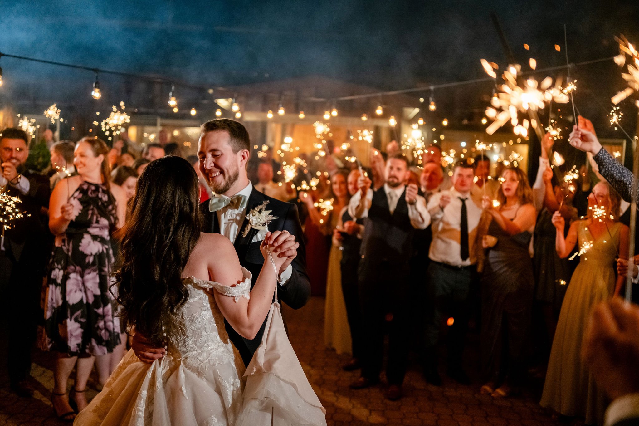 first dance photograph at a Strathmere wedding