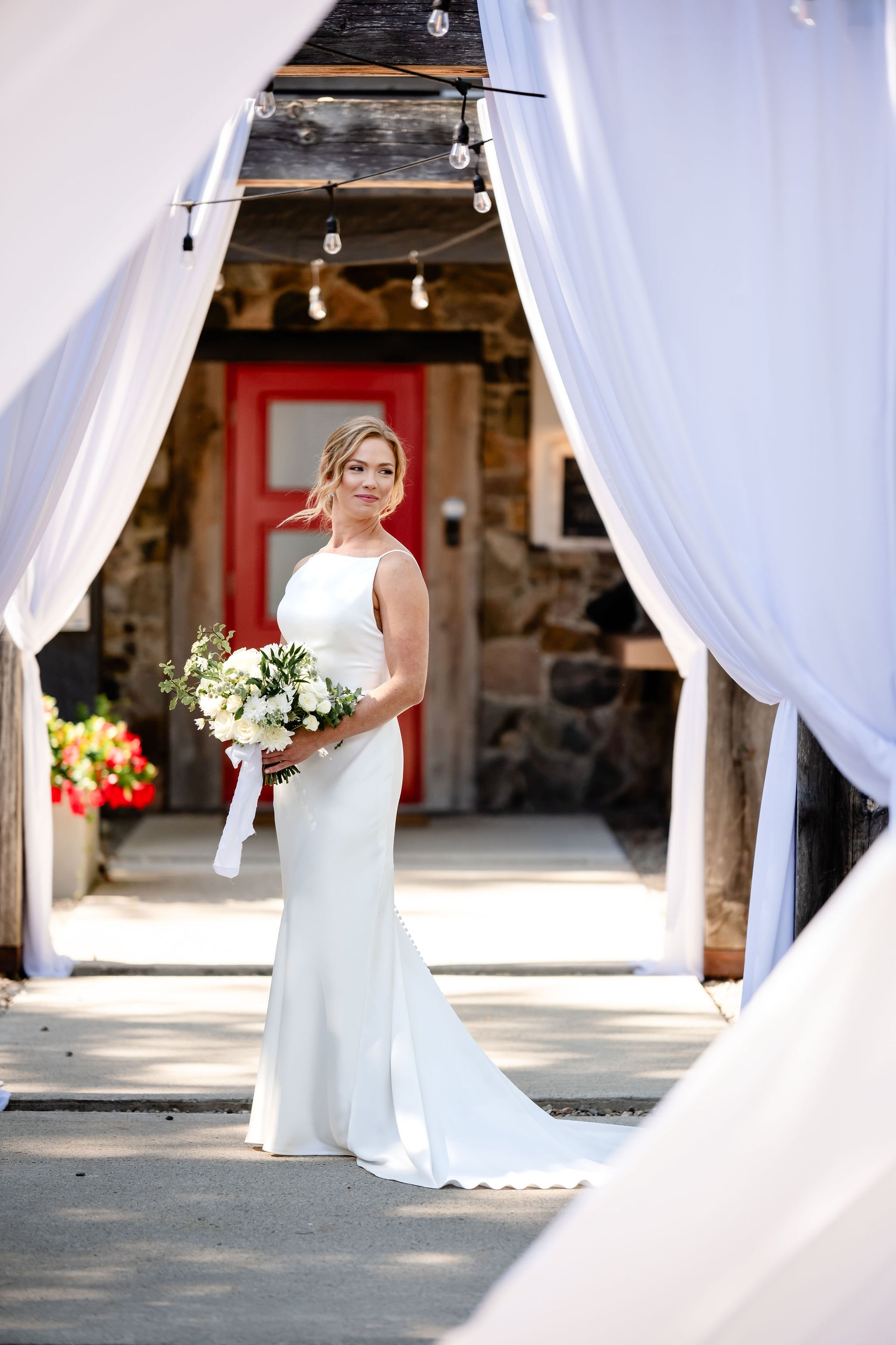 bridal portrait in front of the Wakefield grand