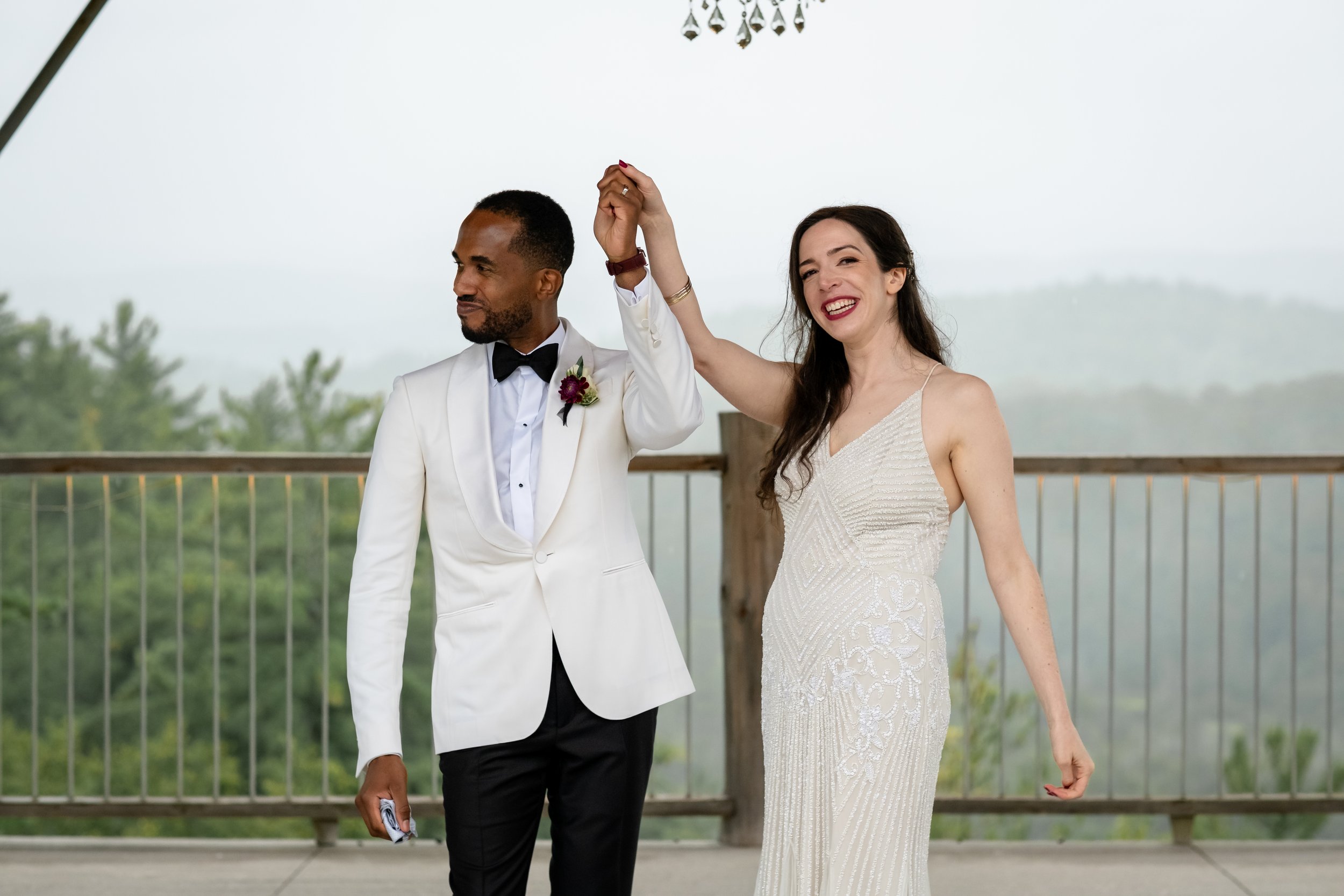 photograph from a rainy ceremony at a le belvedere wedding