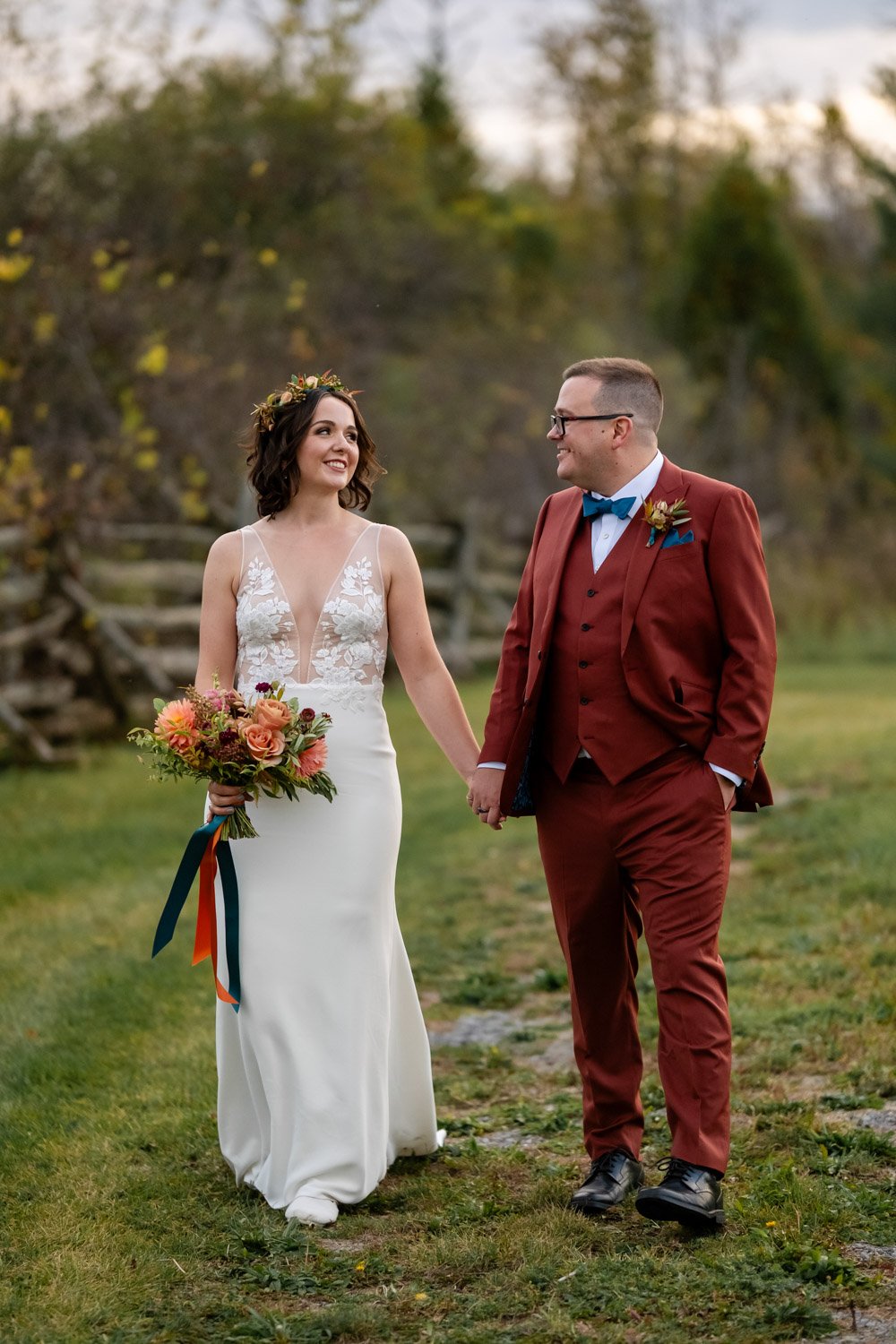couples portraits outside at a fall stonefields estate wedding