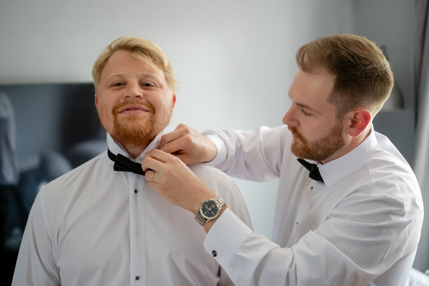 groom getting ready for his wedding