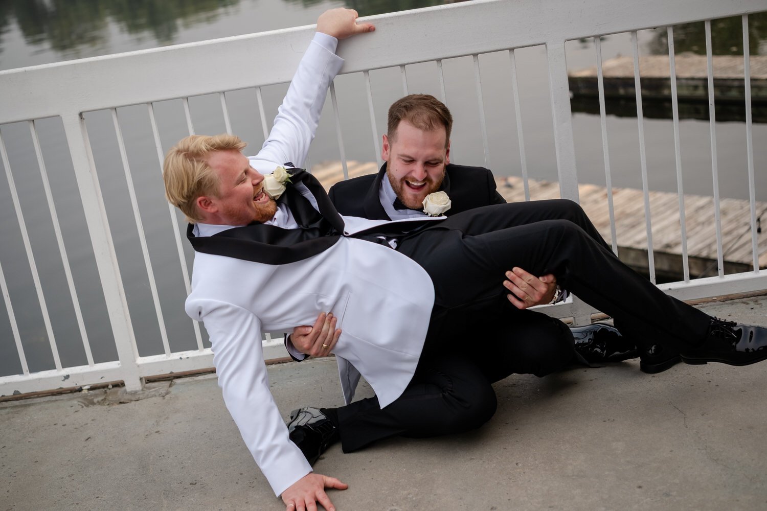 funny wedding photograph at Lago