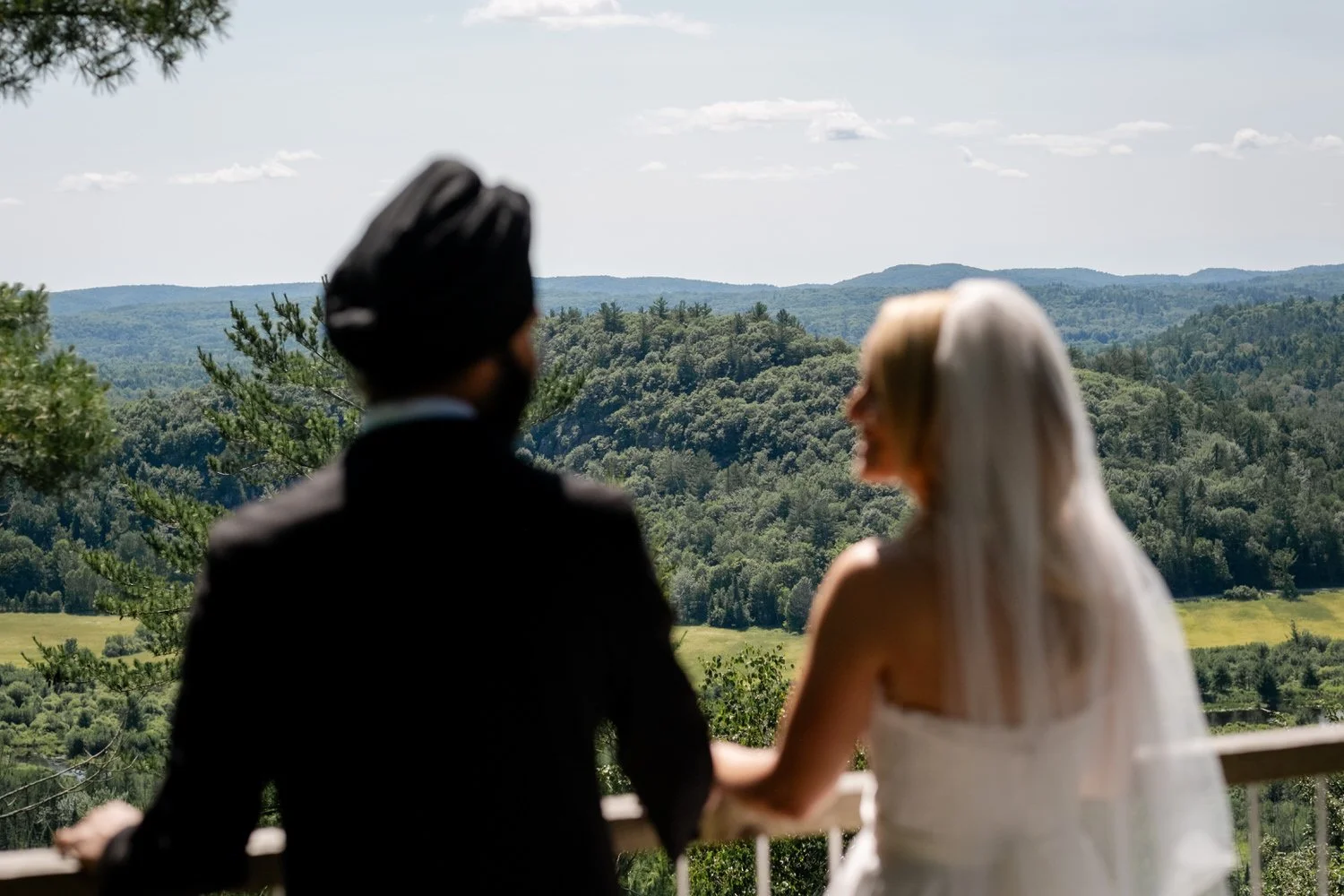 Photos of a bride and groom at their le belvedere wedding