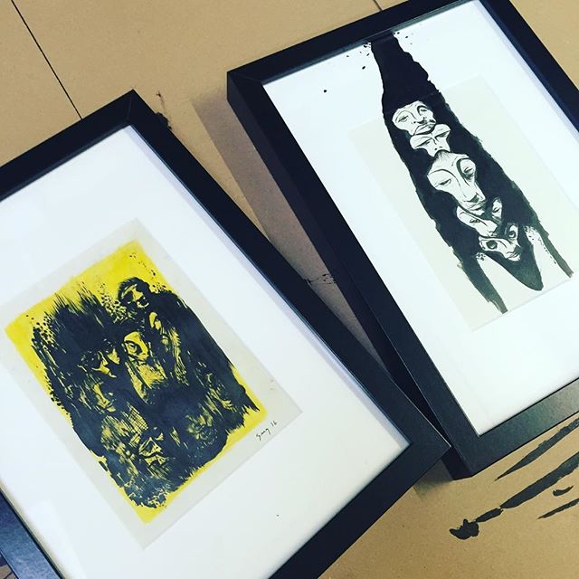 Framing my illustrations for my new exhibition inaugurated this Sarurday at the Iris Gallery in Pully. Some artwork already posted like these and a lot of new material...