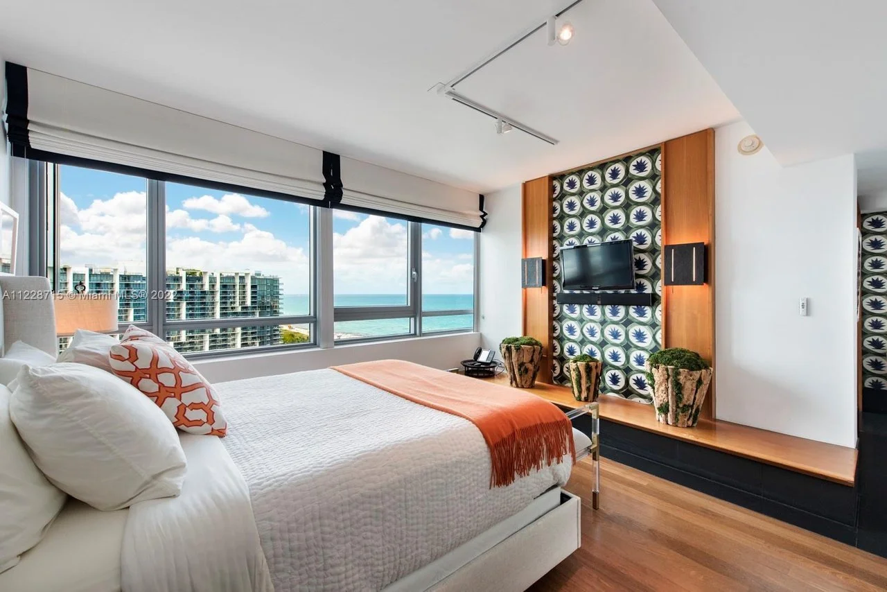 Setain main bedroom.jpg