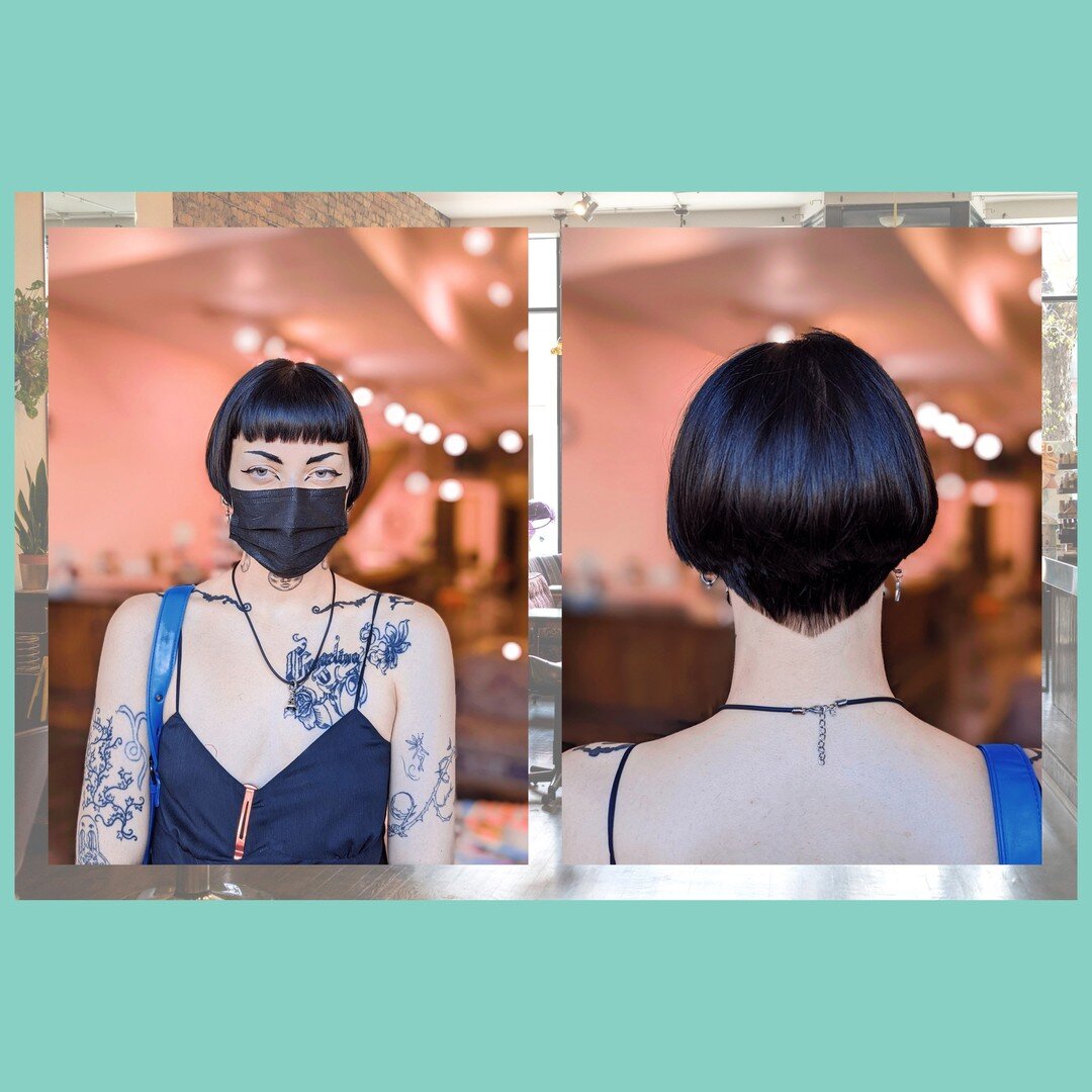@tevelyn79 designed this beautiful sharp haircut! Doesn't it fit so well? 😍 Make your appointment with our specialist by calling 312-666-6466 or online, link in bio.

#avedahair #avedasalon #aveda #crueltyfree #veganhair #vegansalon #summerlook #sho