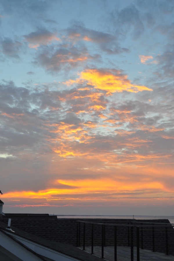 THIS SUNSET tho.