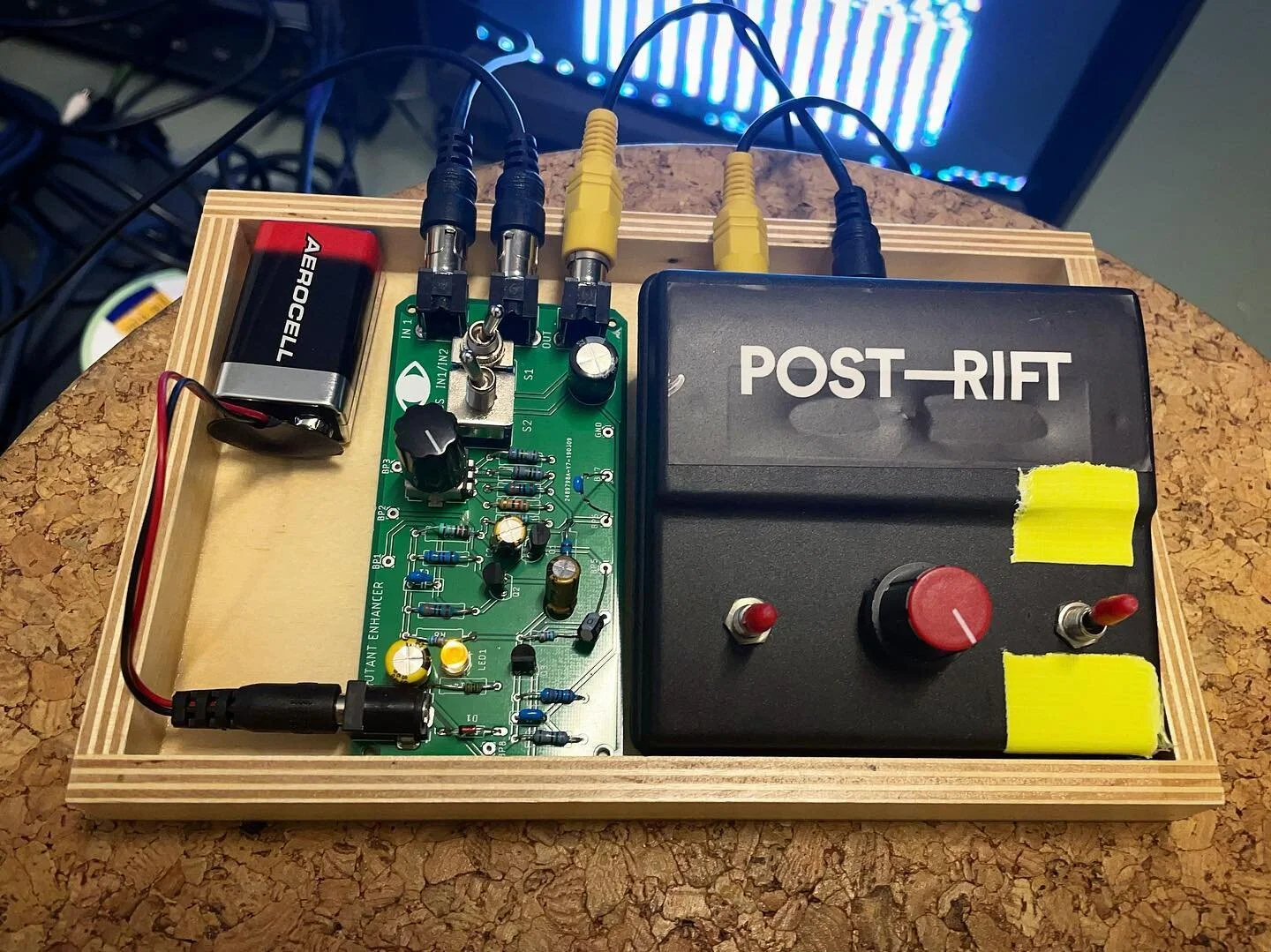 T&auml;ll&auml;k&ouml; visutellaan viikonloppuna, ehk&auml;? &mdash;&gt; Maja Ambient Three @majacoffeeroastery. Infot &mdash;&gt; @post_rift 

#feedbackbackback