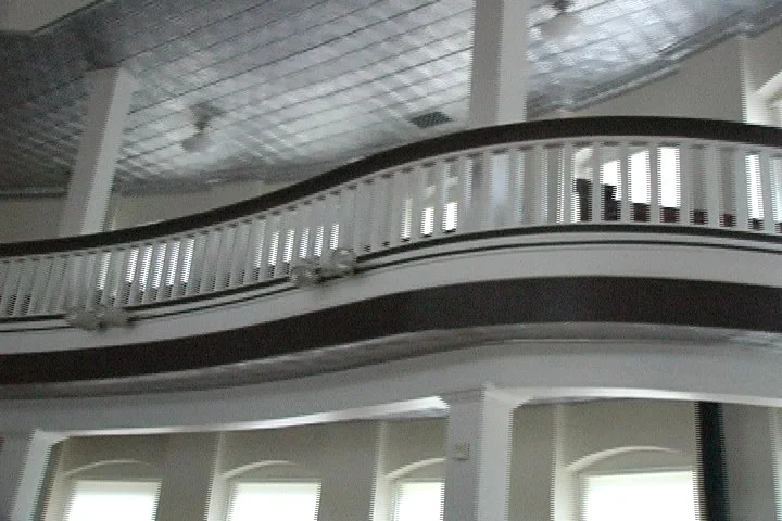 courthse_balcony.jpg