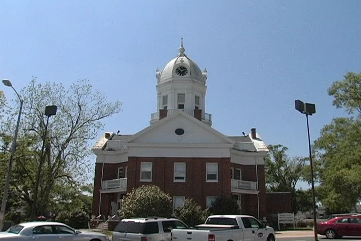 courthouse.jpg