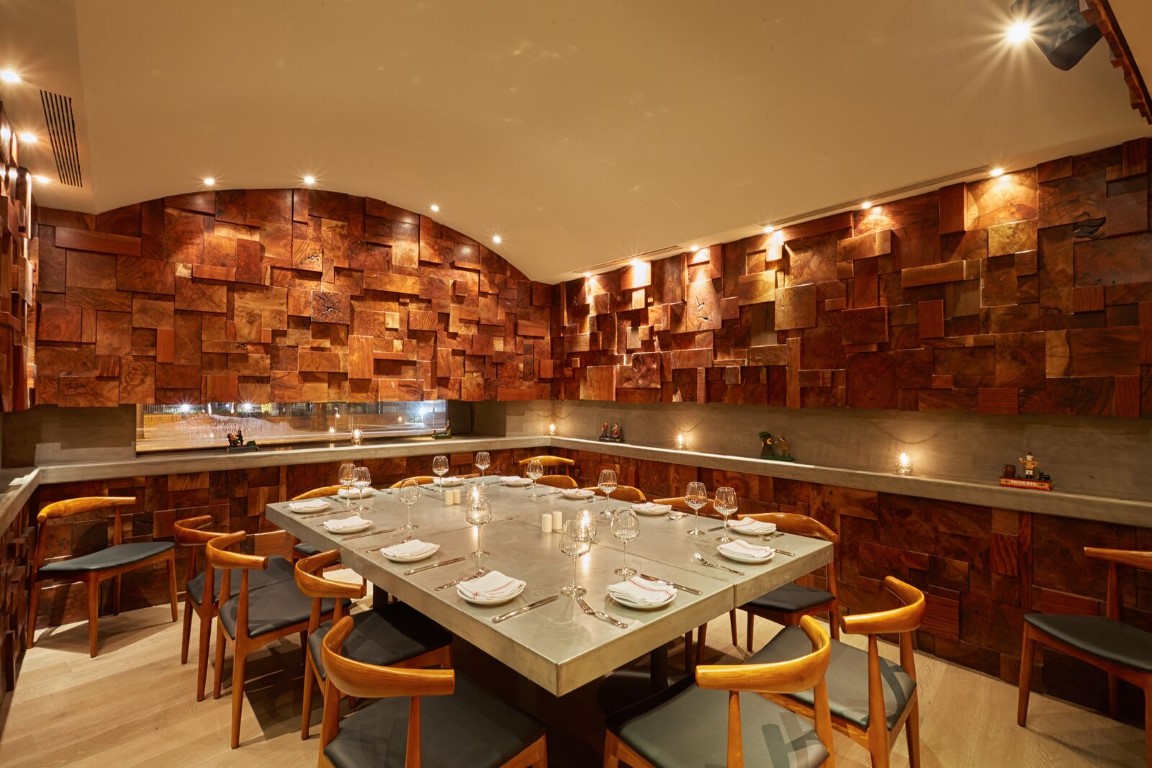 esatate wood room.jpg