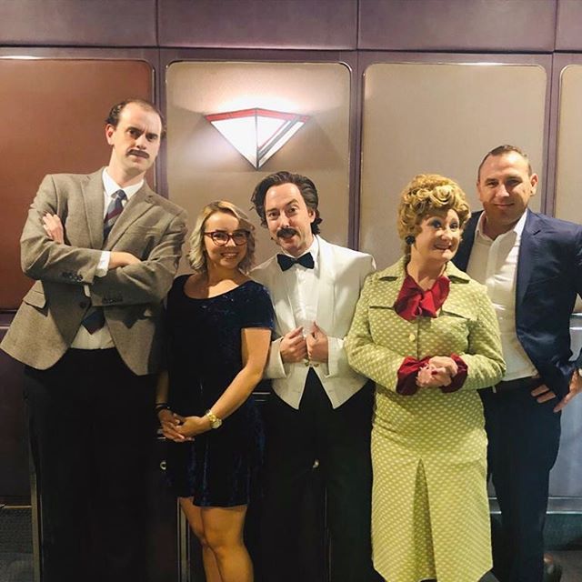 And so that&rsquo;s goodbye to Dubai! A huge thank you to all @qe2dubai for taking such good care of us!

@thefaultytowers  #dubai #qe2 #theatre #actorslife #touring #faultytowersthediningexperience