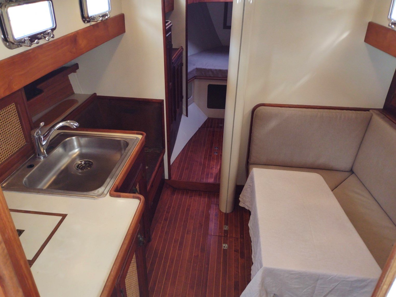 CG Galley-Galley settee 4.jpg