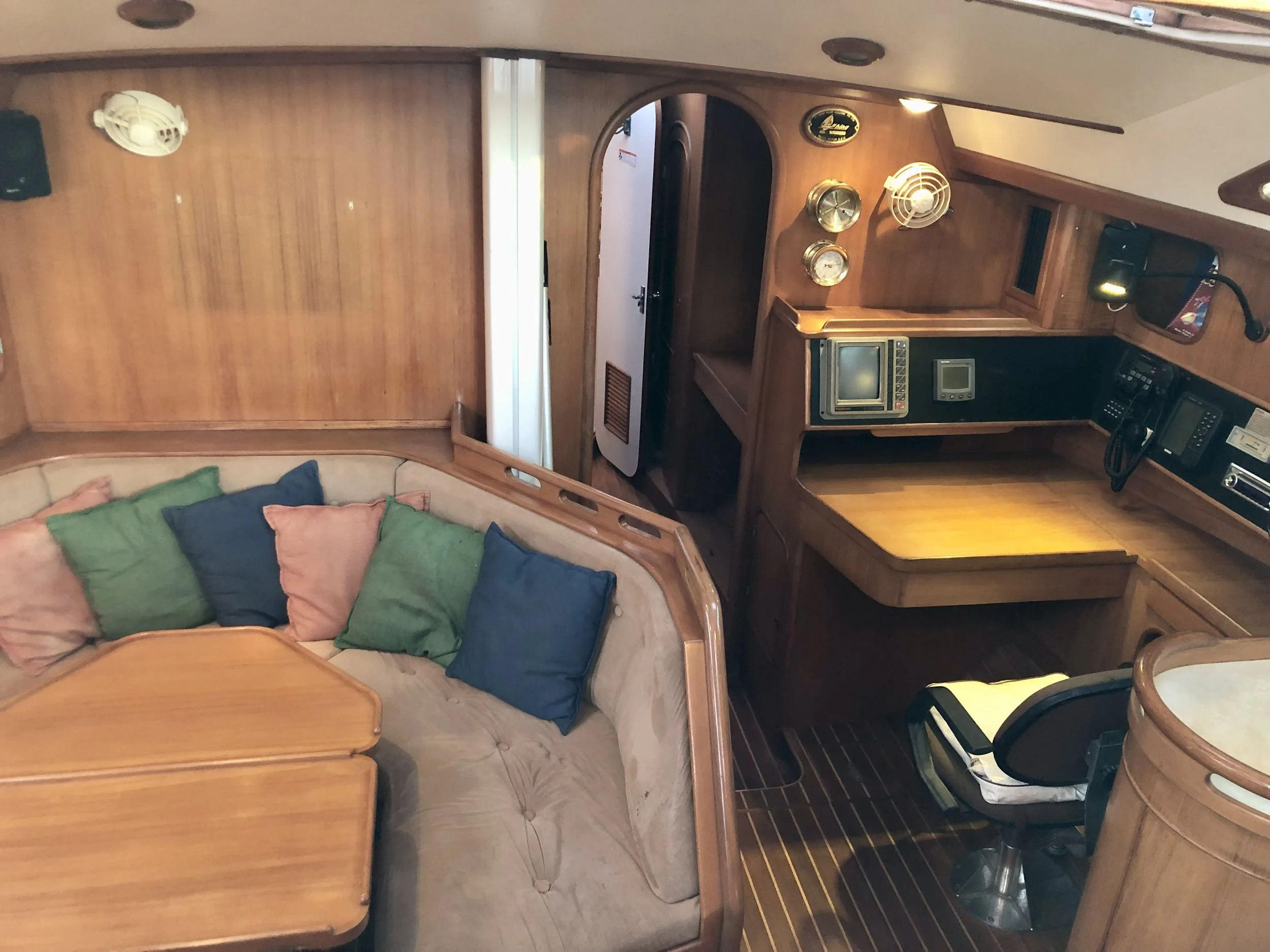 Taswell salon fwd view #3.jpg