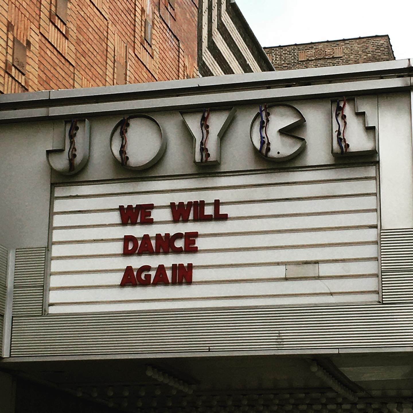 The sun will shine again ☀️🌈
.
#sidewalkwisdom #hope #newday #phoenix #joycetheater #dance #nyc