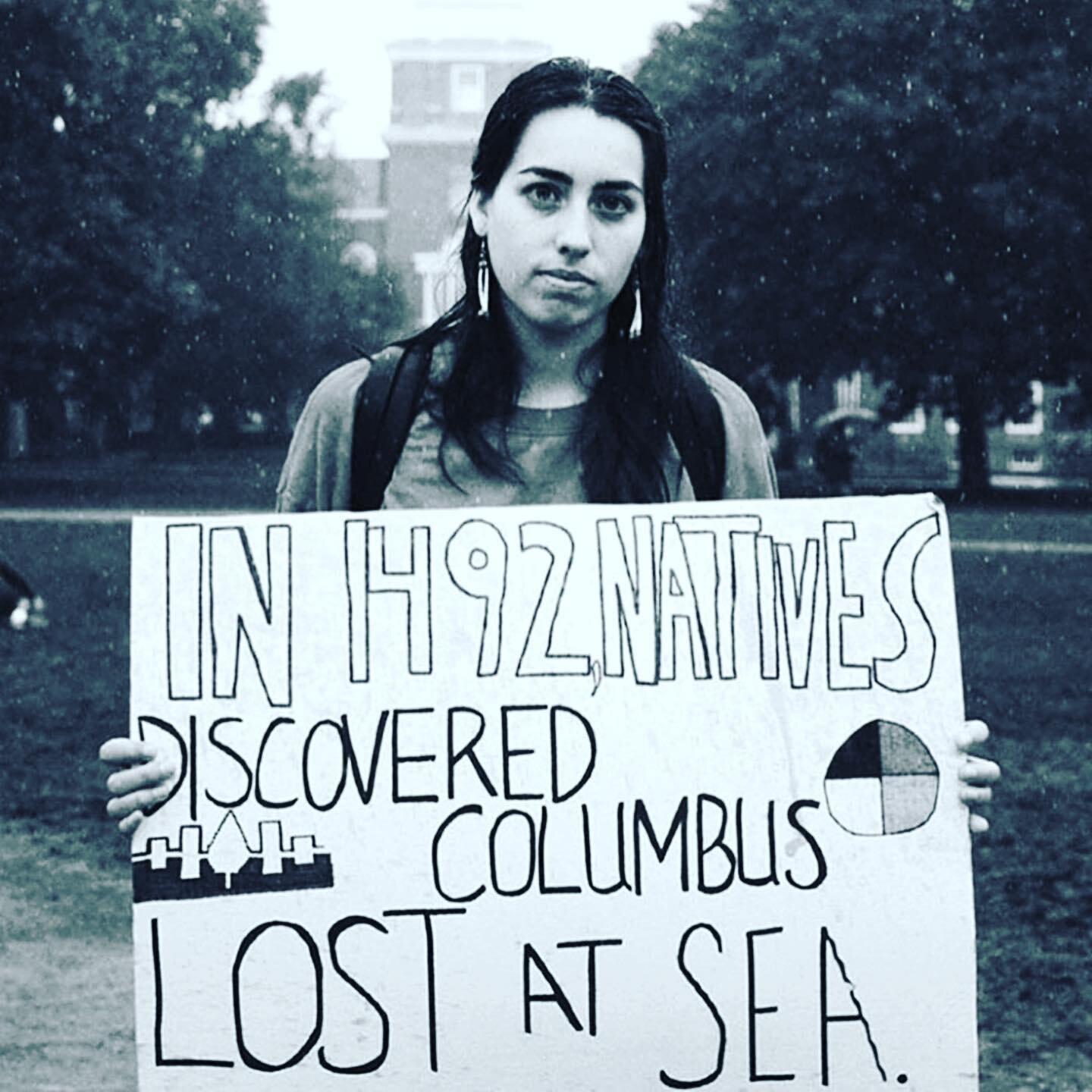 Honoring the Indigenous Peoples Day
.
#repost courtesy @ralphdelarosa #nativeamerican #truehistory #thisland #sidewalkwisdom