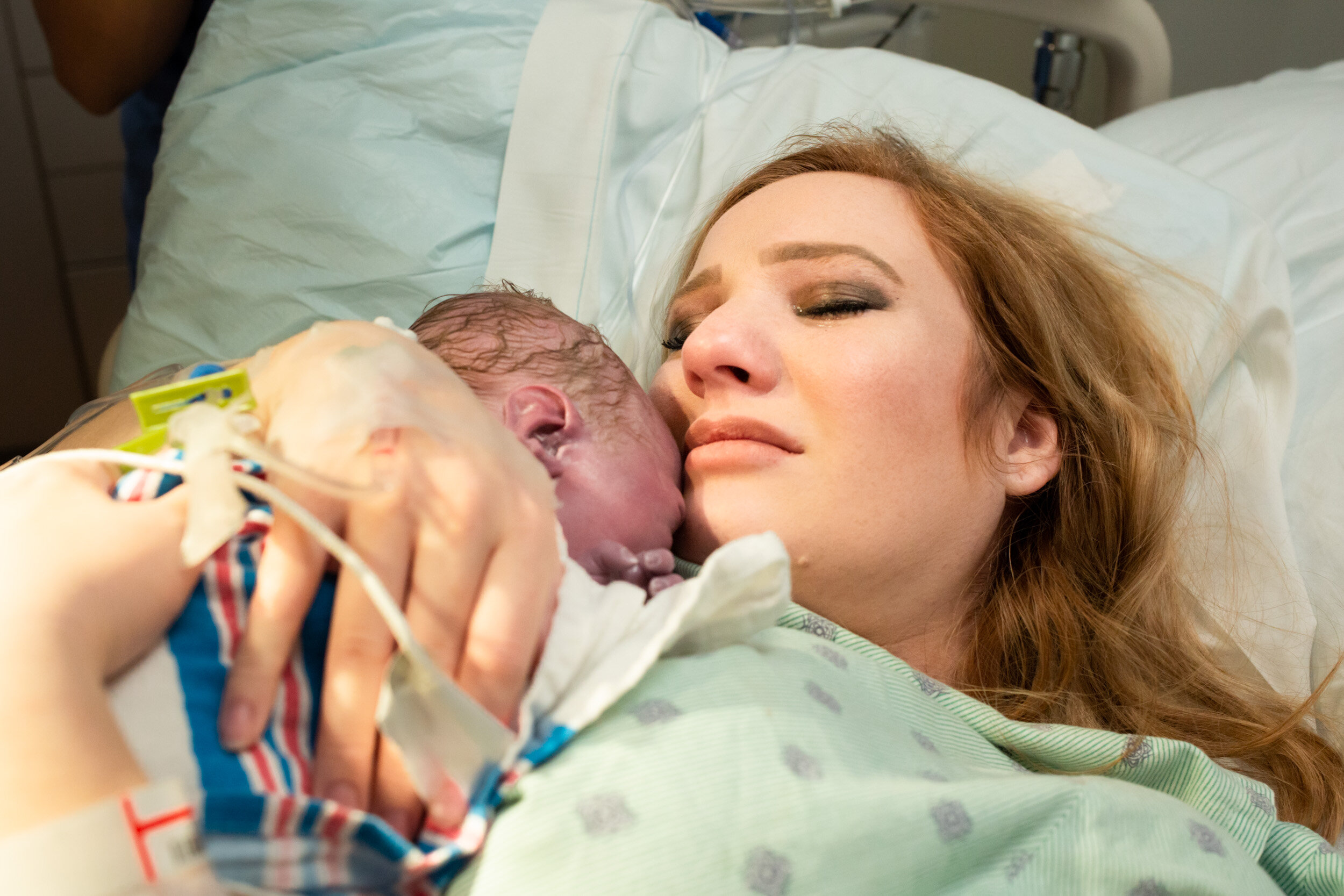 jacksonville mom in tears after giving birth