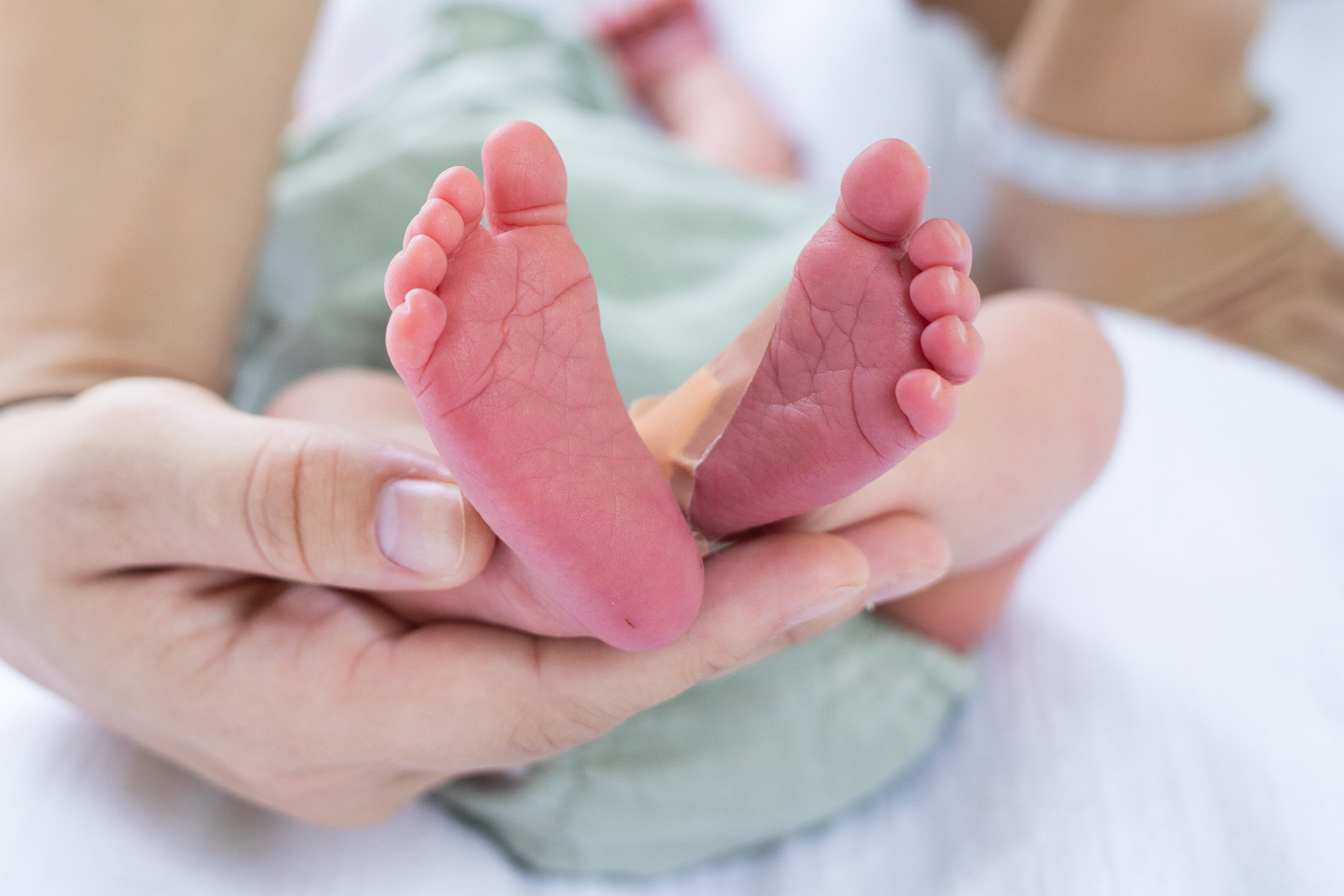 newborn baby feet