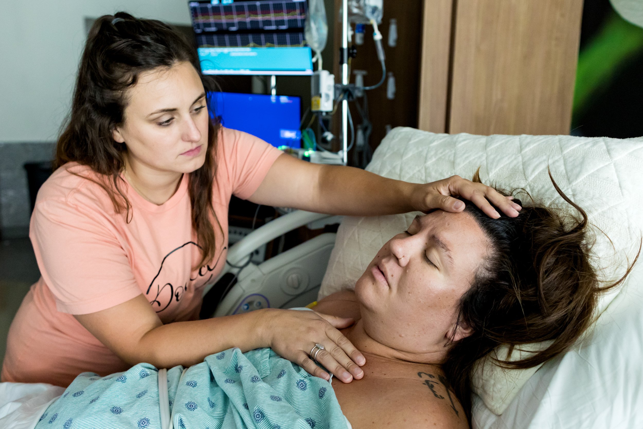 doula comforting birth mom